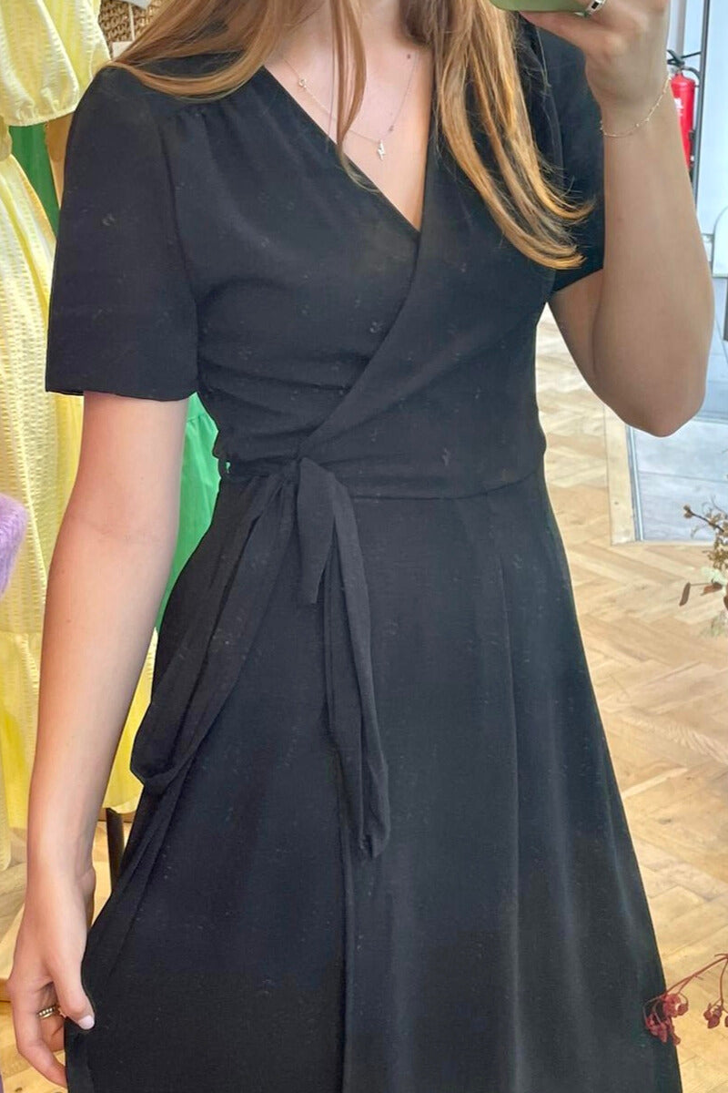 Black Midi Vera Wrap Dress – Øst London - Main Image