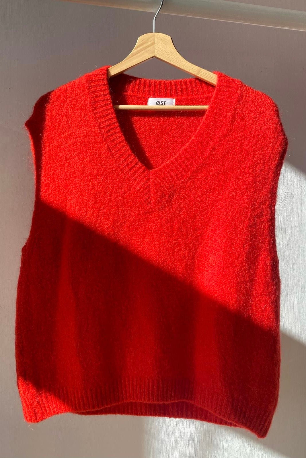 Tessa Mohair Vest -Red