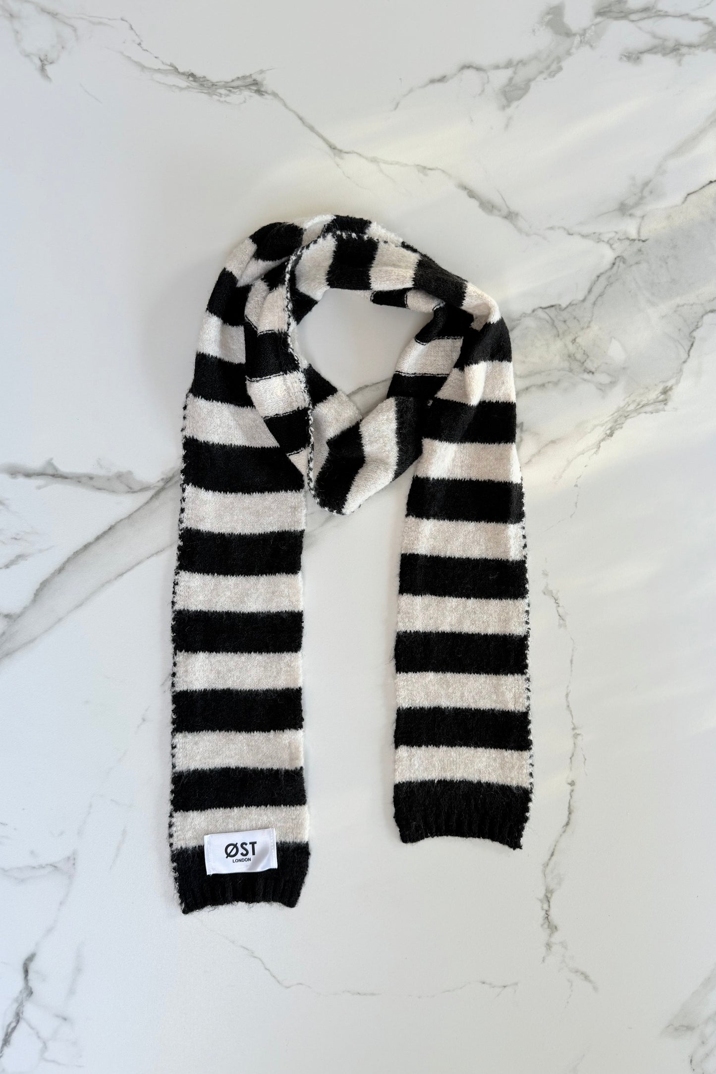 Gunhild Long Stripe Scarf -Black/White