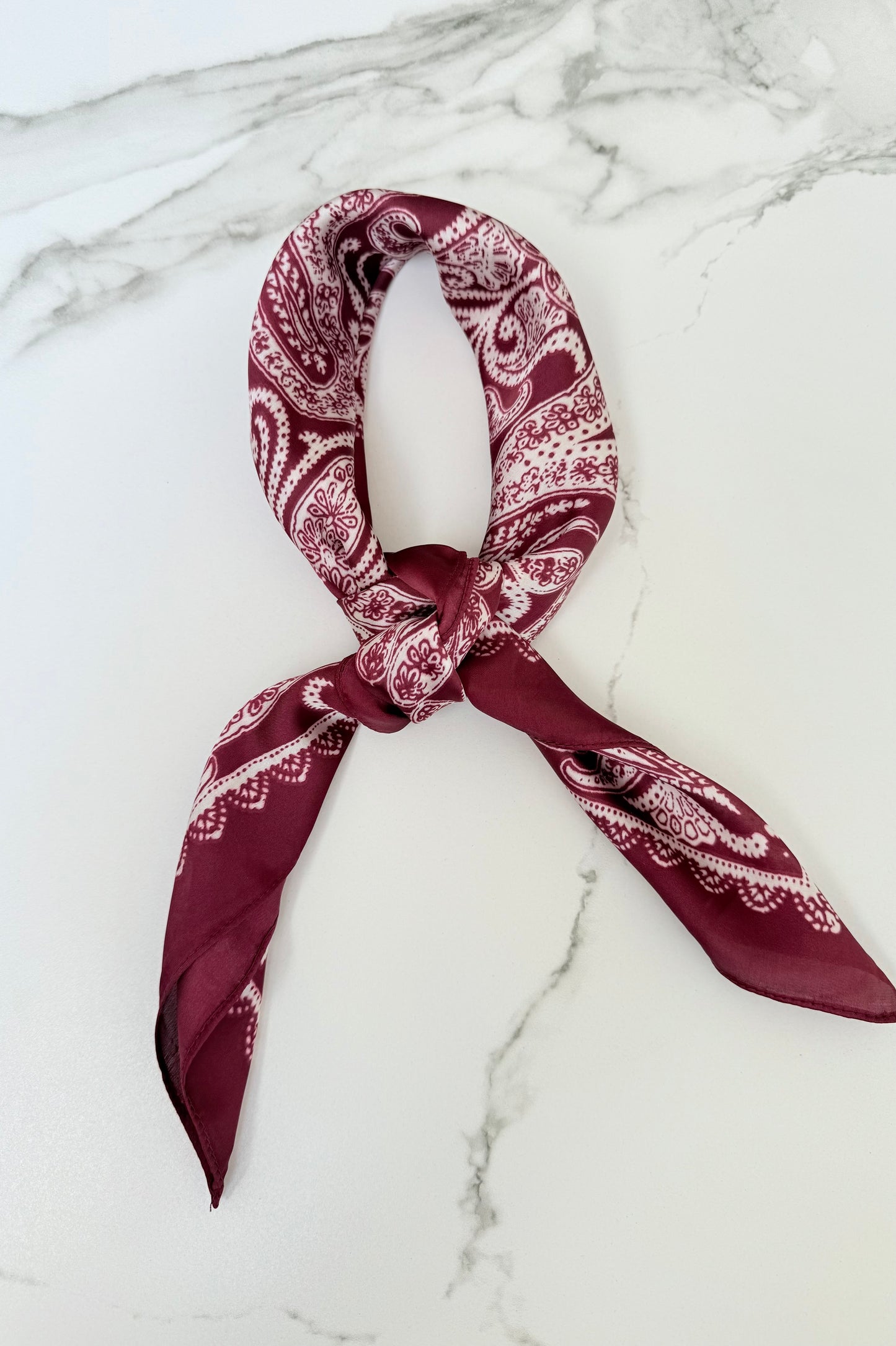 Vilja Scarf -Paisley Bordeaux/White