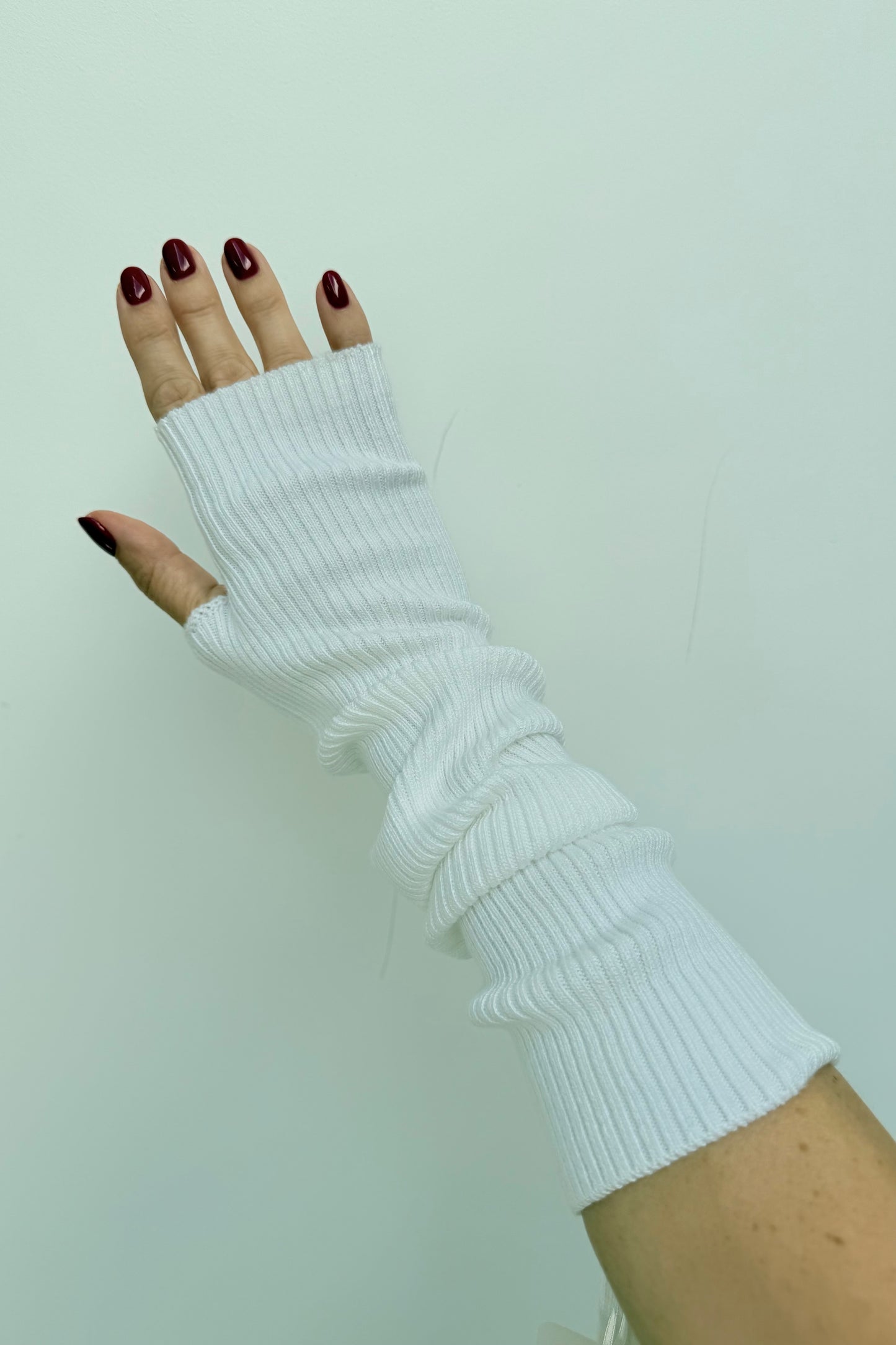 Thyra Long Chasmere Mittens-White