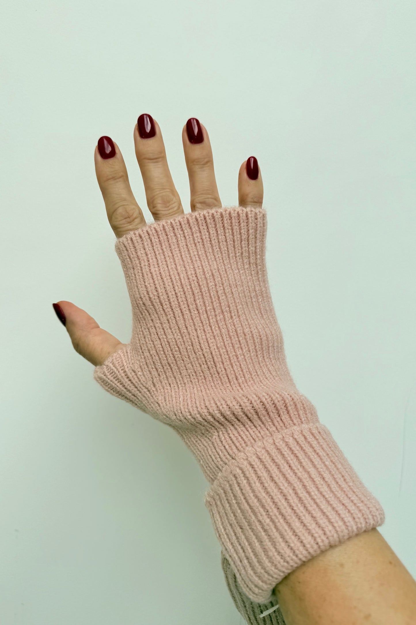 Ellen Wool Mittens -Rosa