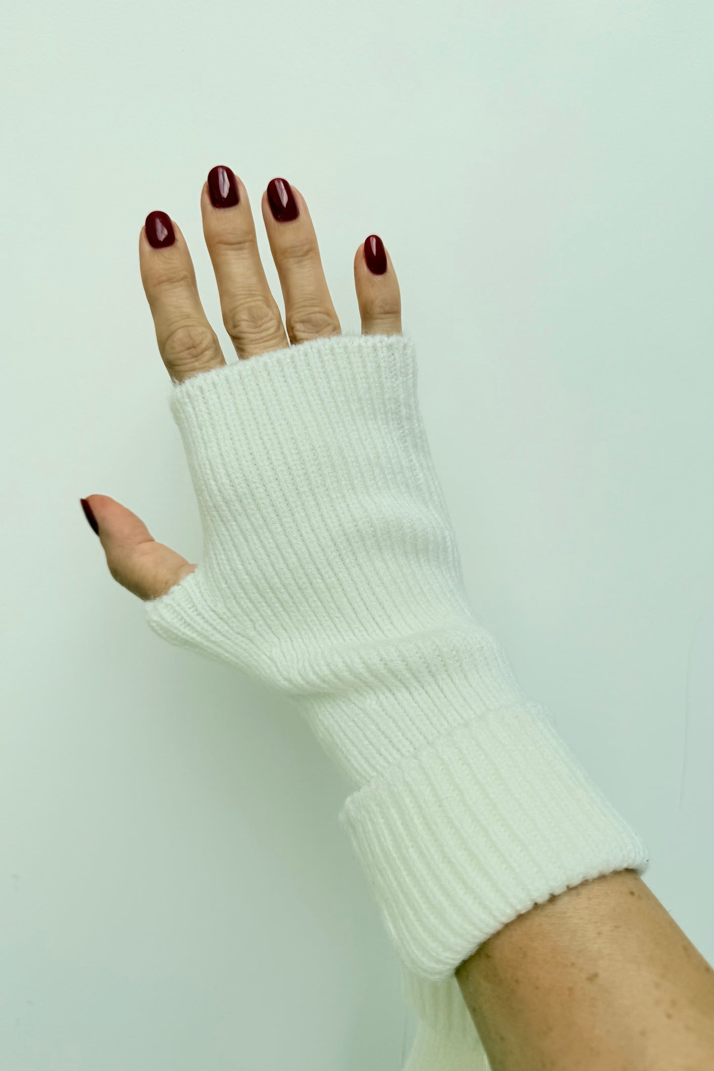 Ellen Wool Mittens-White