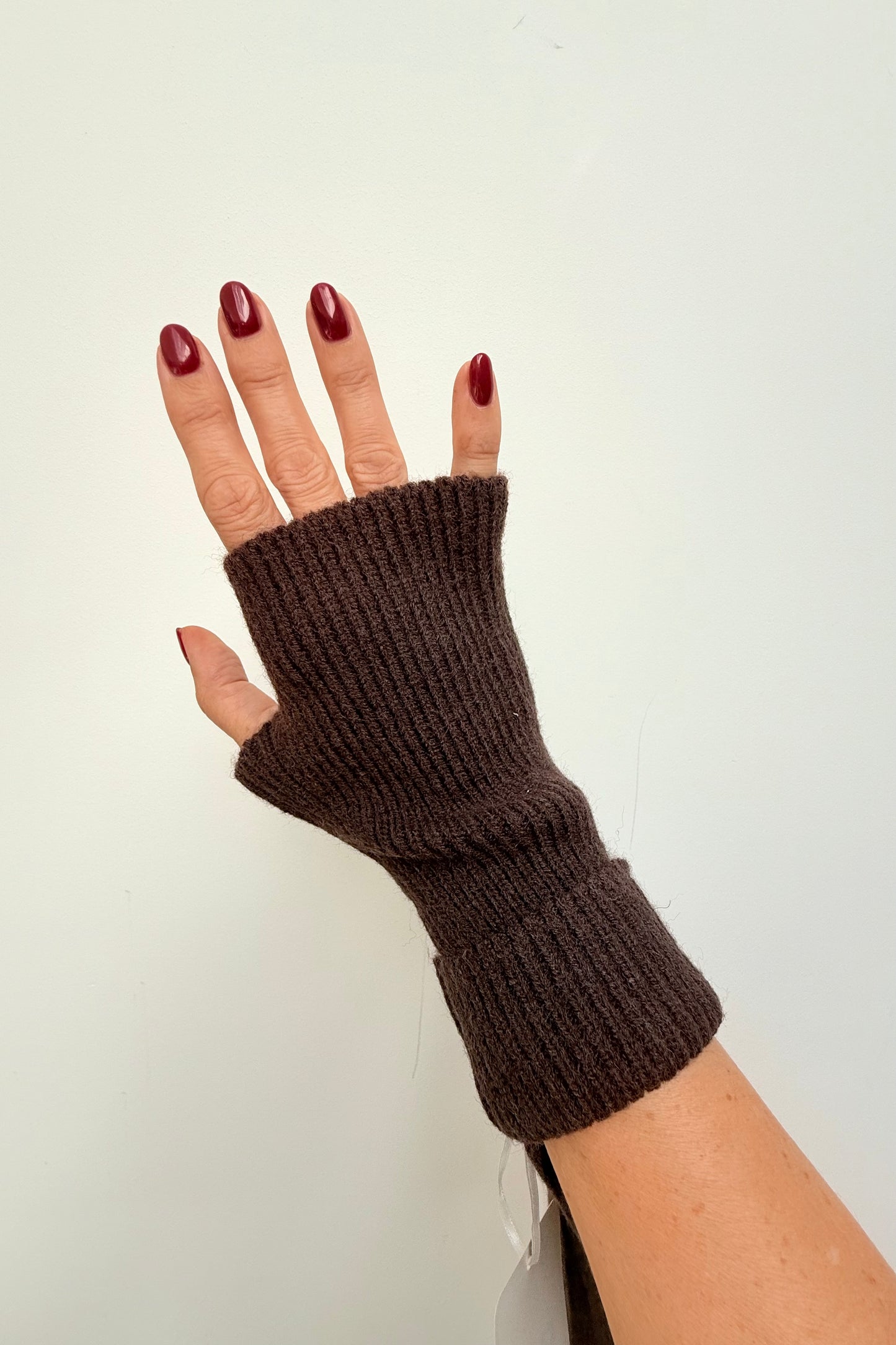 Ellen Wool Mittens -Brown