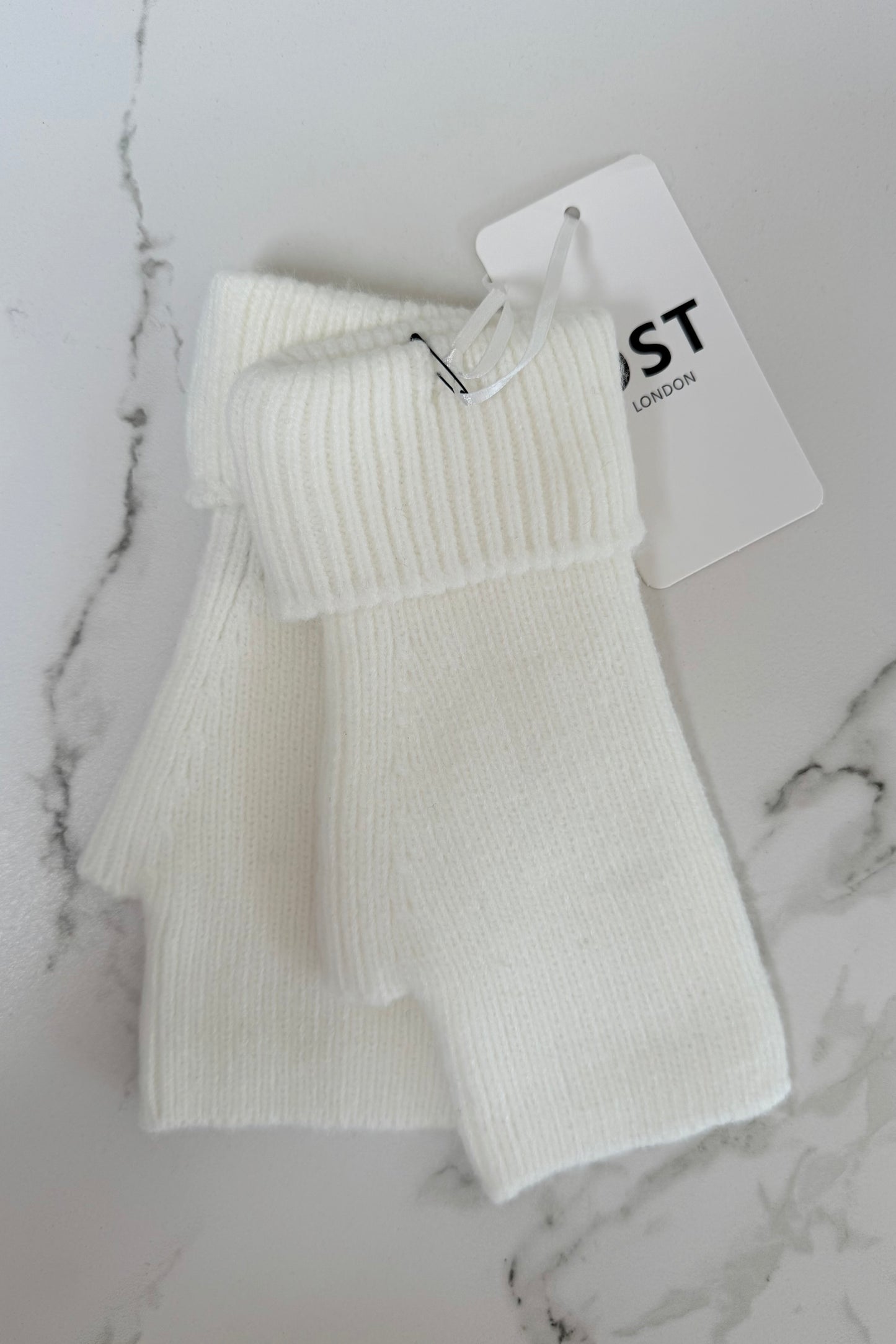Ellen Wool Mittens-White
