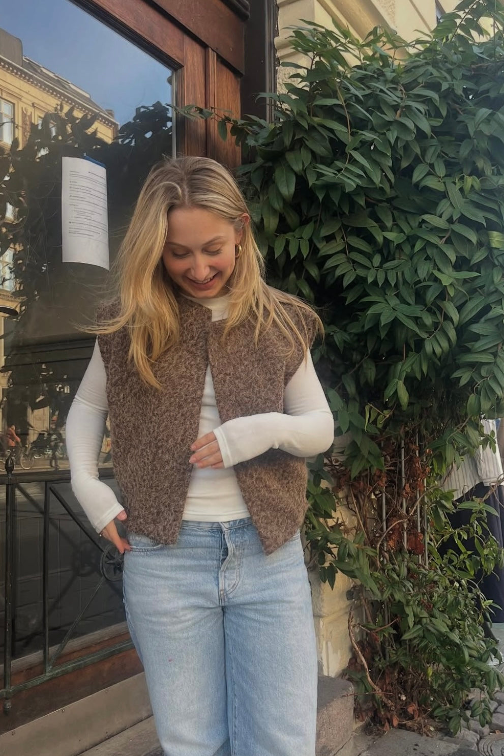 Una Vest -Brown