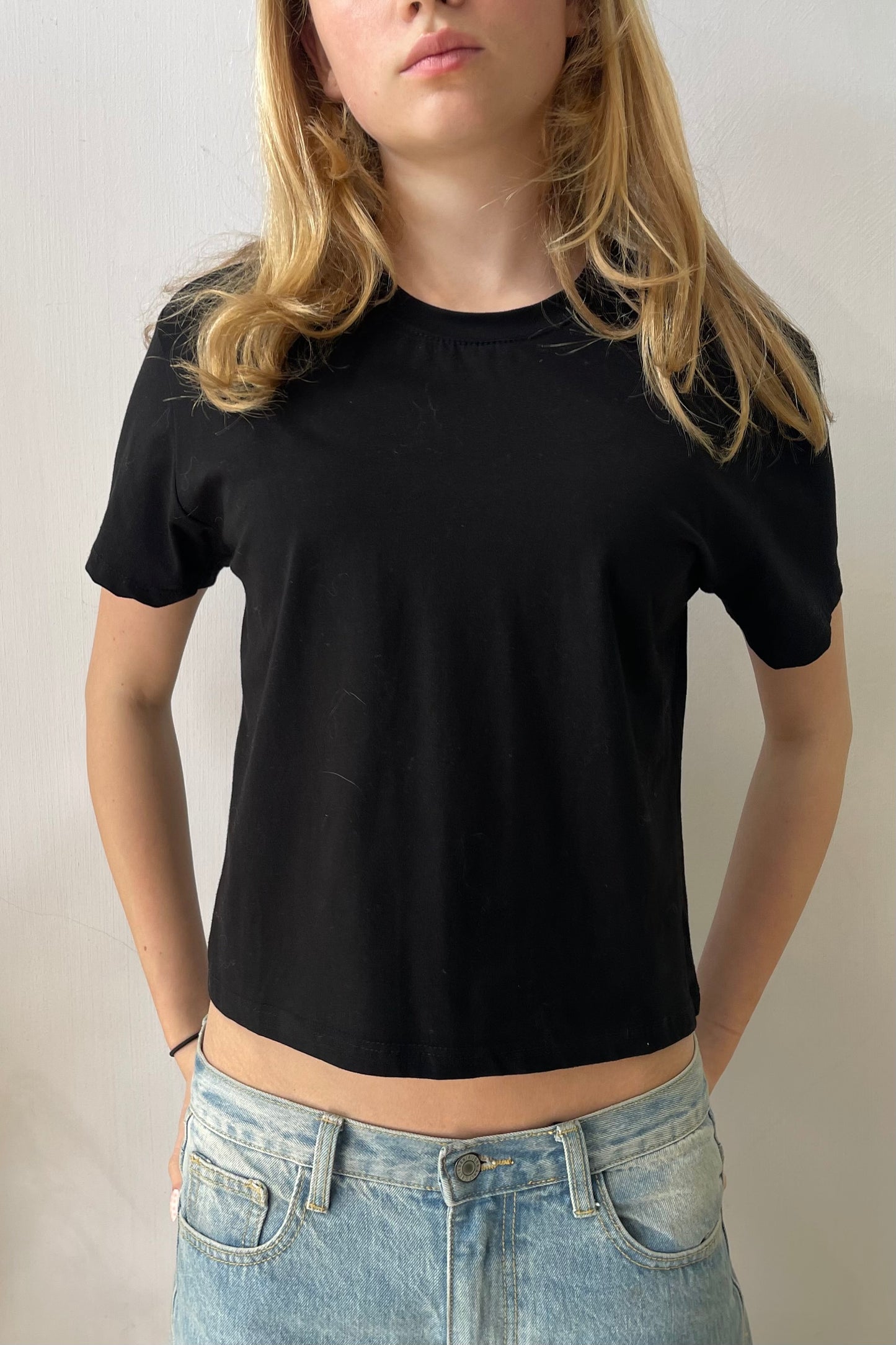 Emma Crop Tee -Black