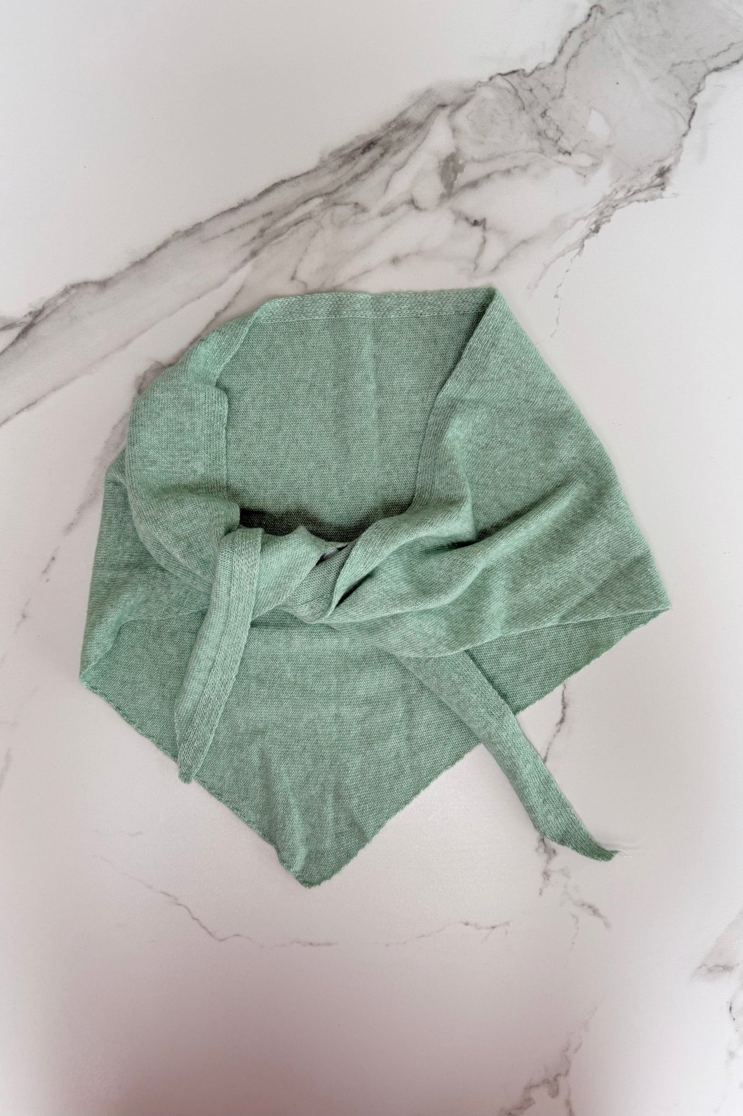 Dina Cashmere Triangle Scarf. -Mint - Øst London