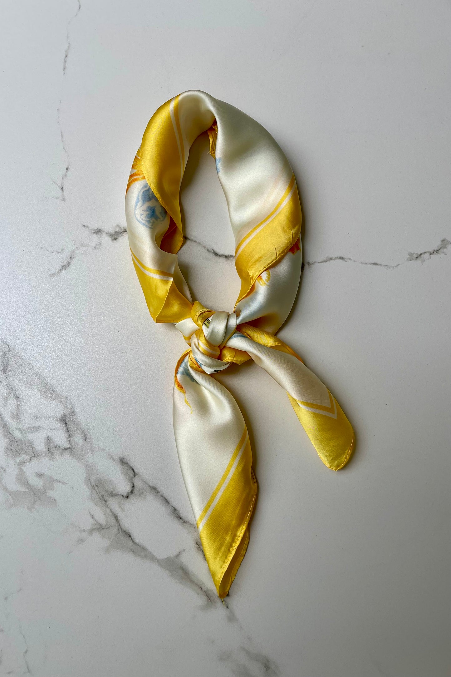 Vilja Scarf -Yellow Flowers