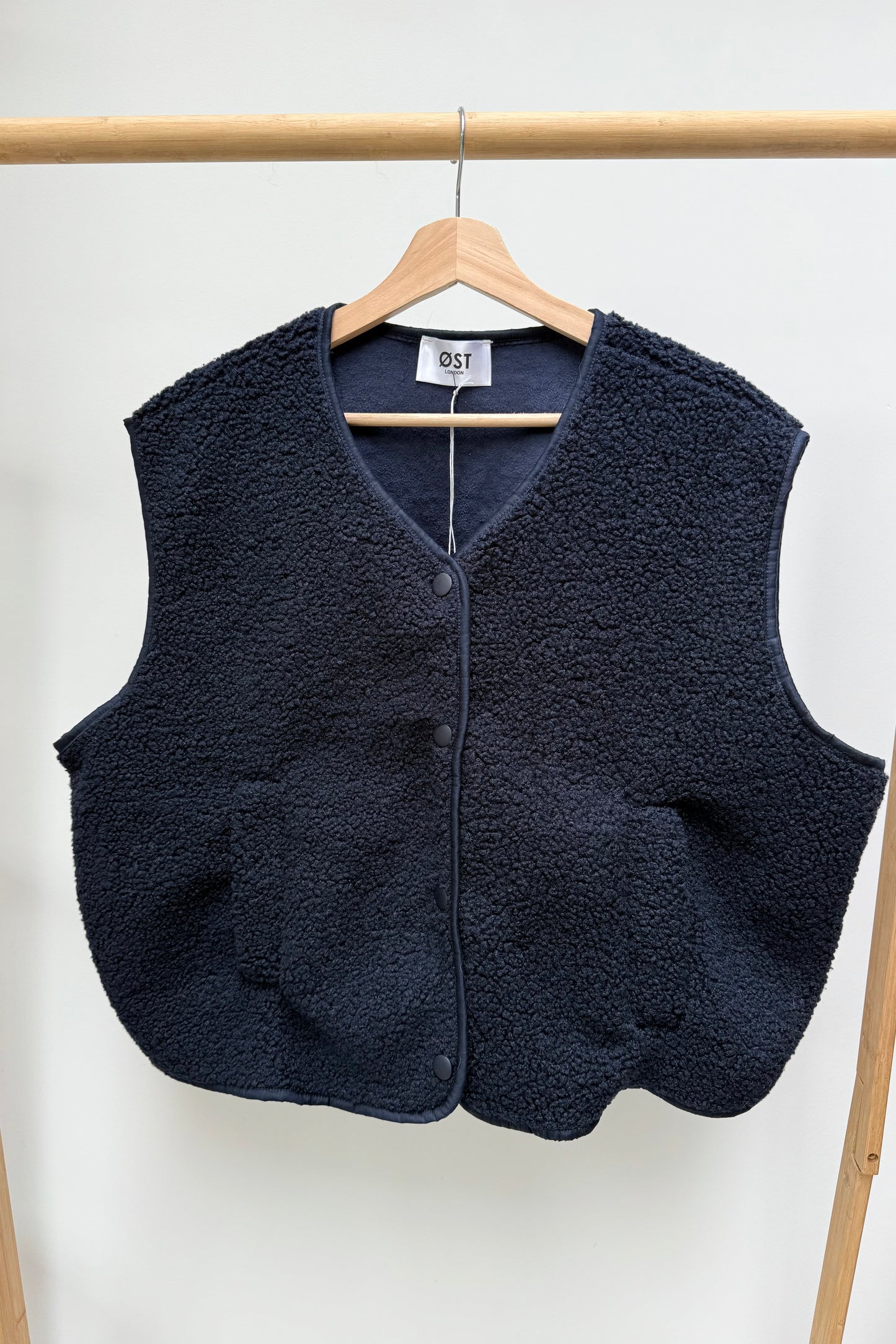 Kirsten Sleveless Jacket -Navy