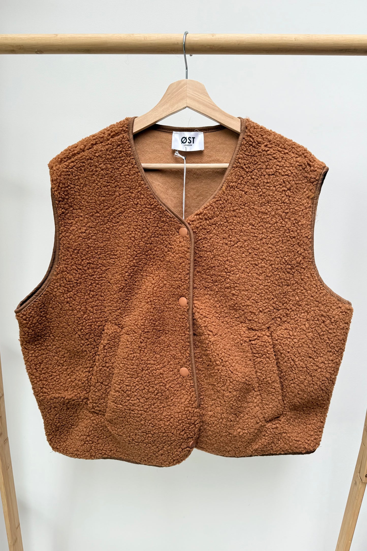 Kirsten Sleveless Jacket -Brown