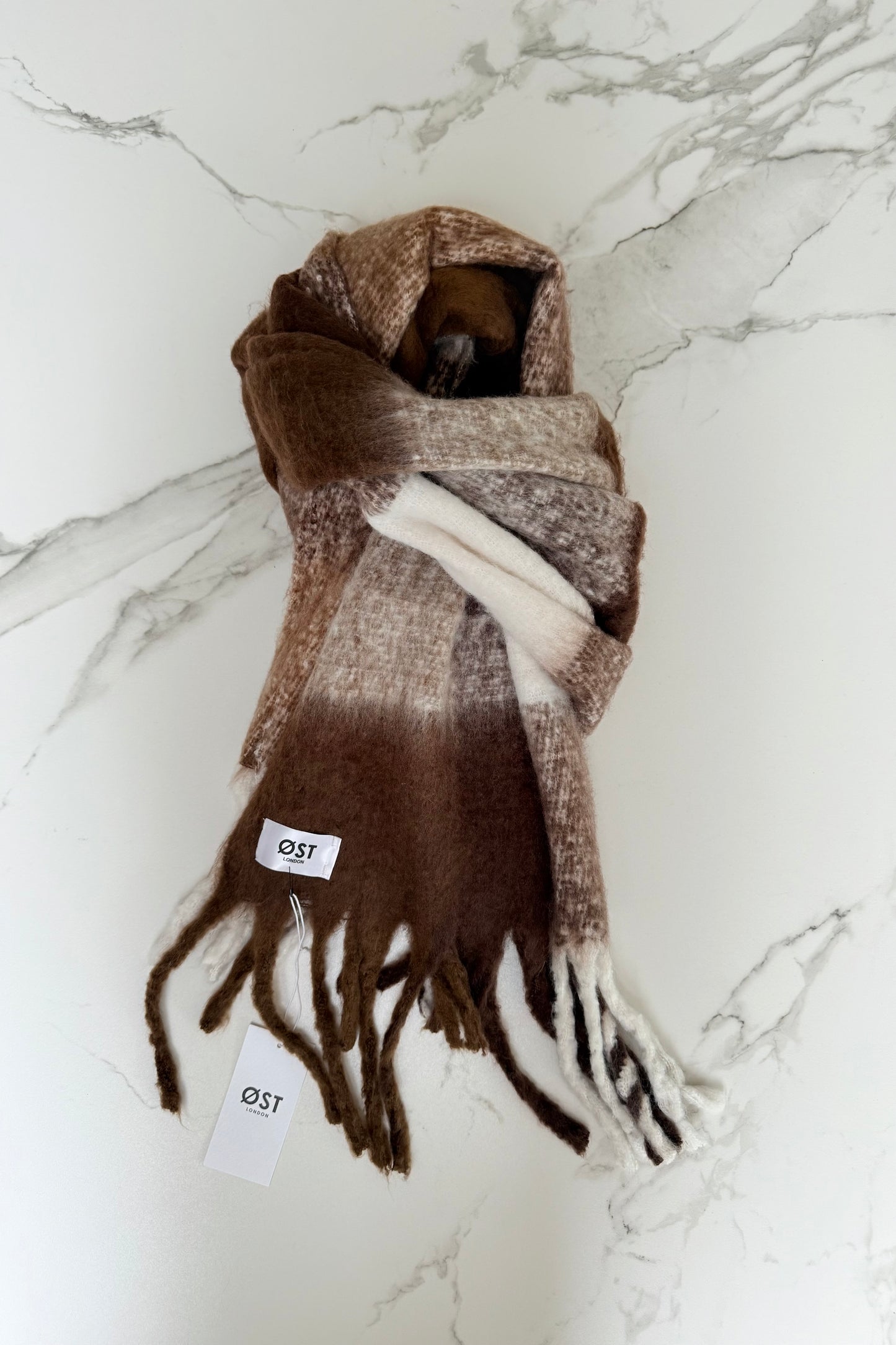 Pernille Scarf -Dark tartan
