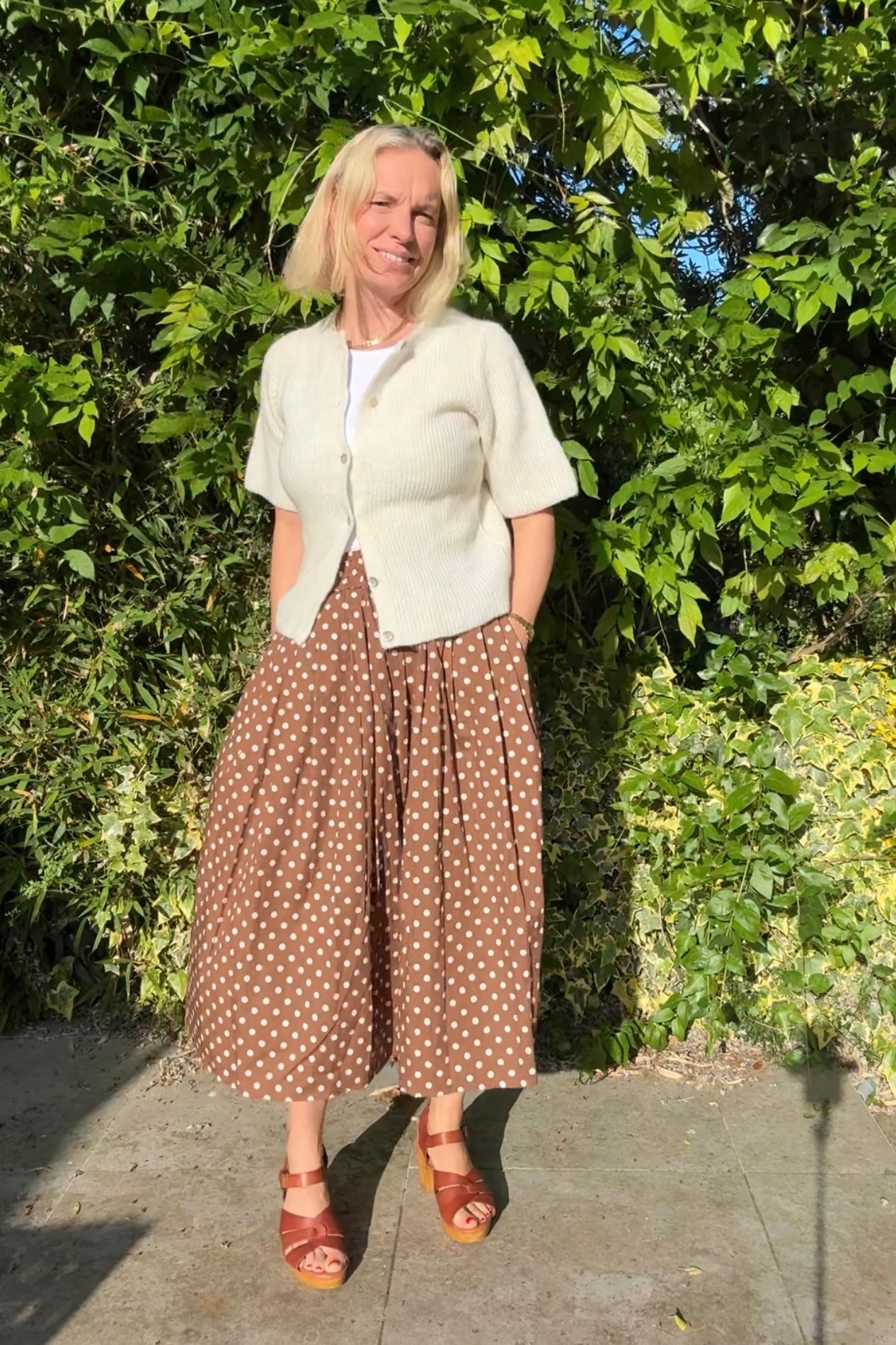 Malene Dot Pleated Medi Skirt -Brown