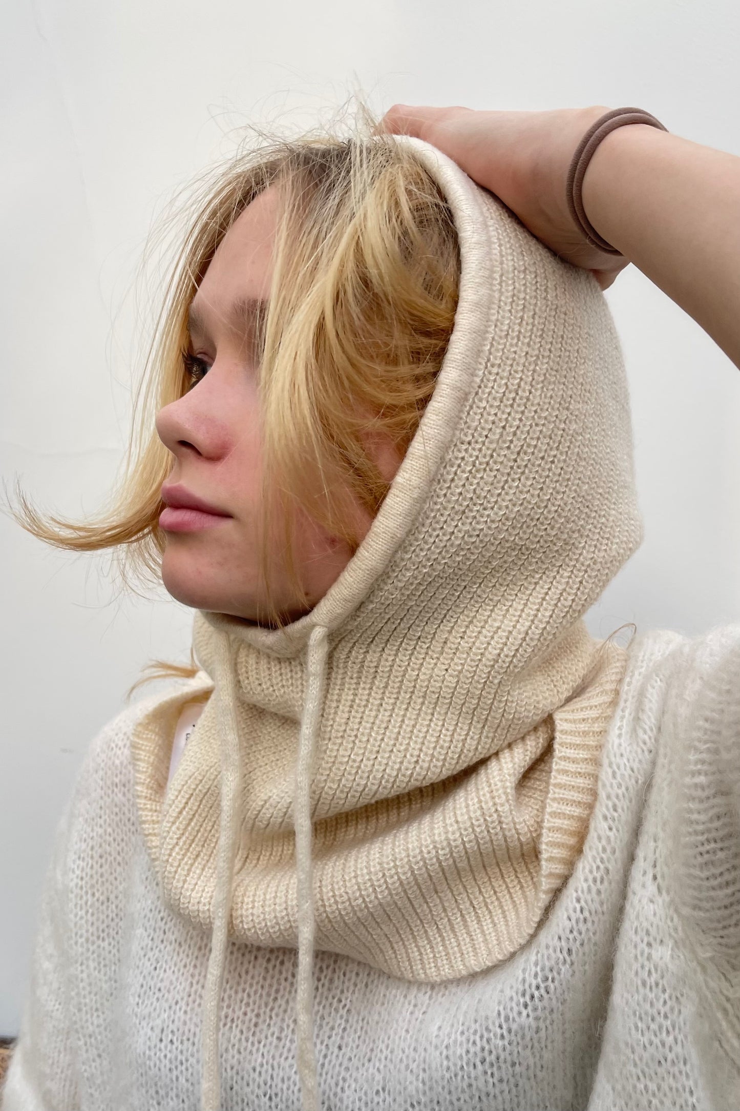 Cashmere Balaclava hood Cream