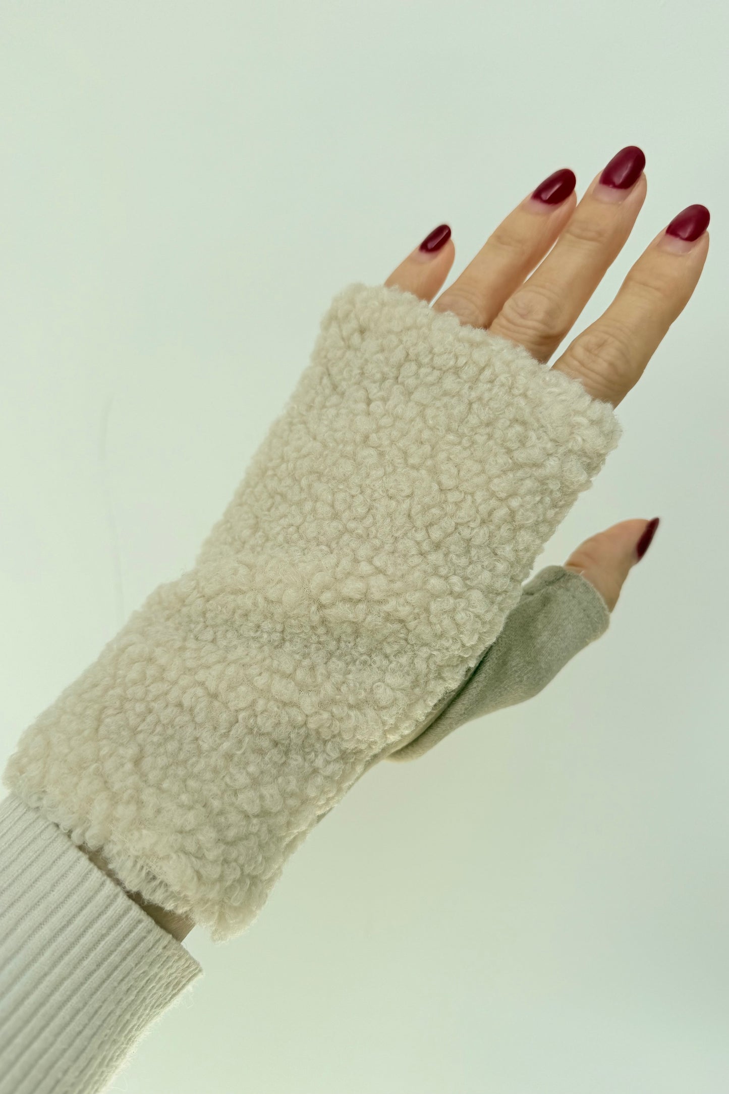 Tina Teddy Mittens -Cream