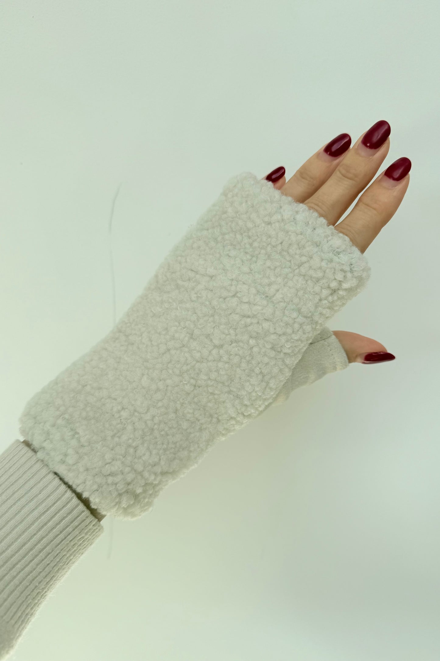 Tina Teddy Mittens -White