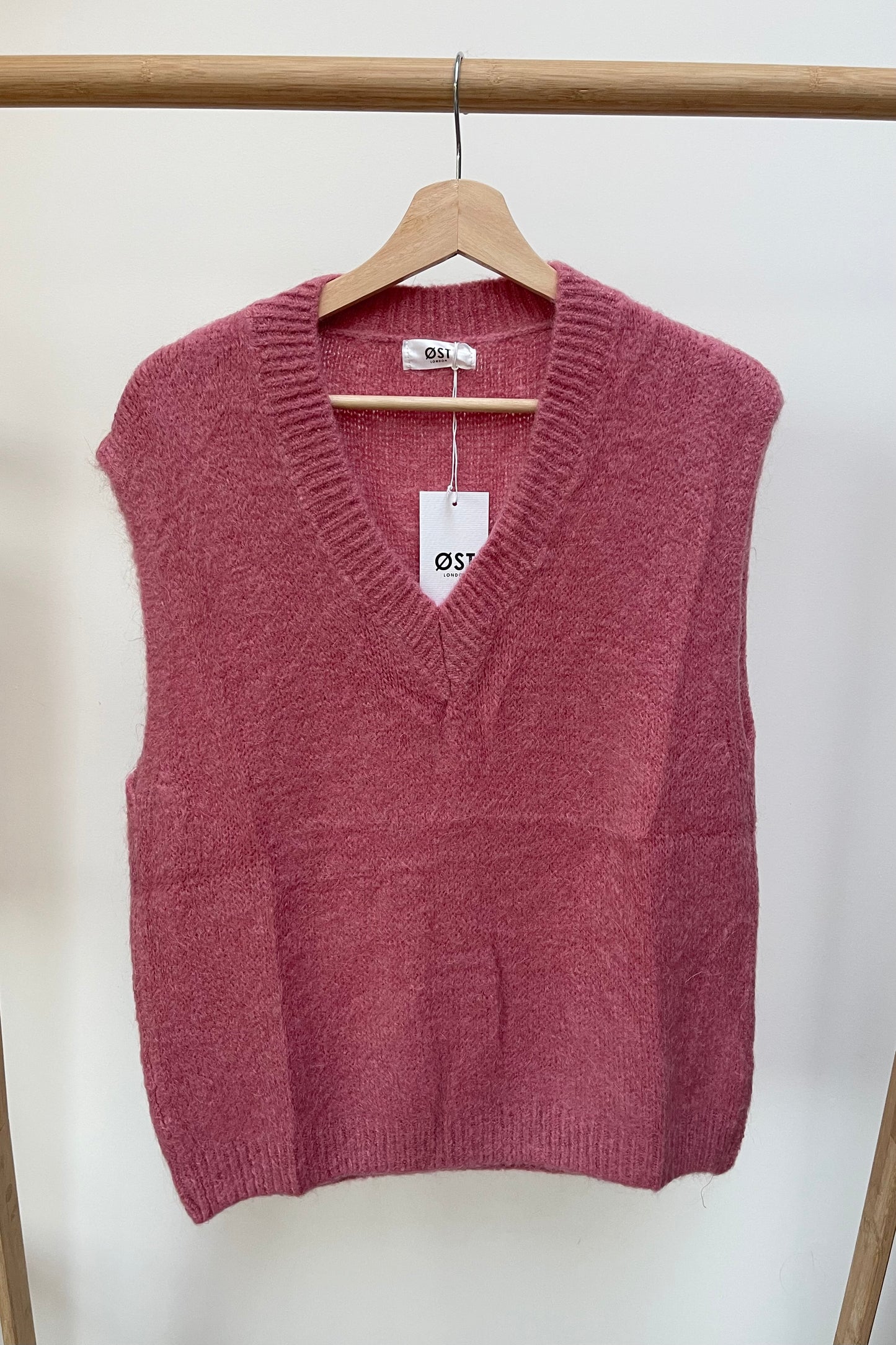 Mohair v-neck waistcoat Rosa