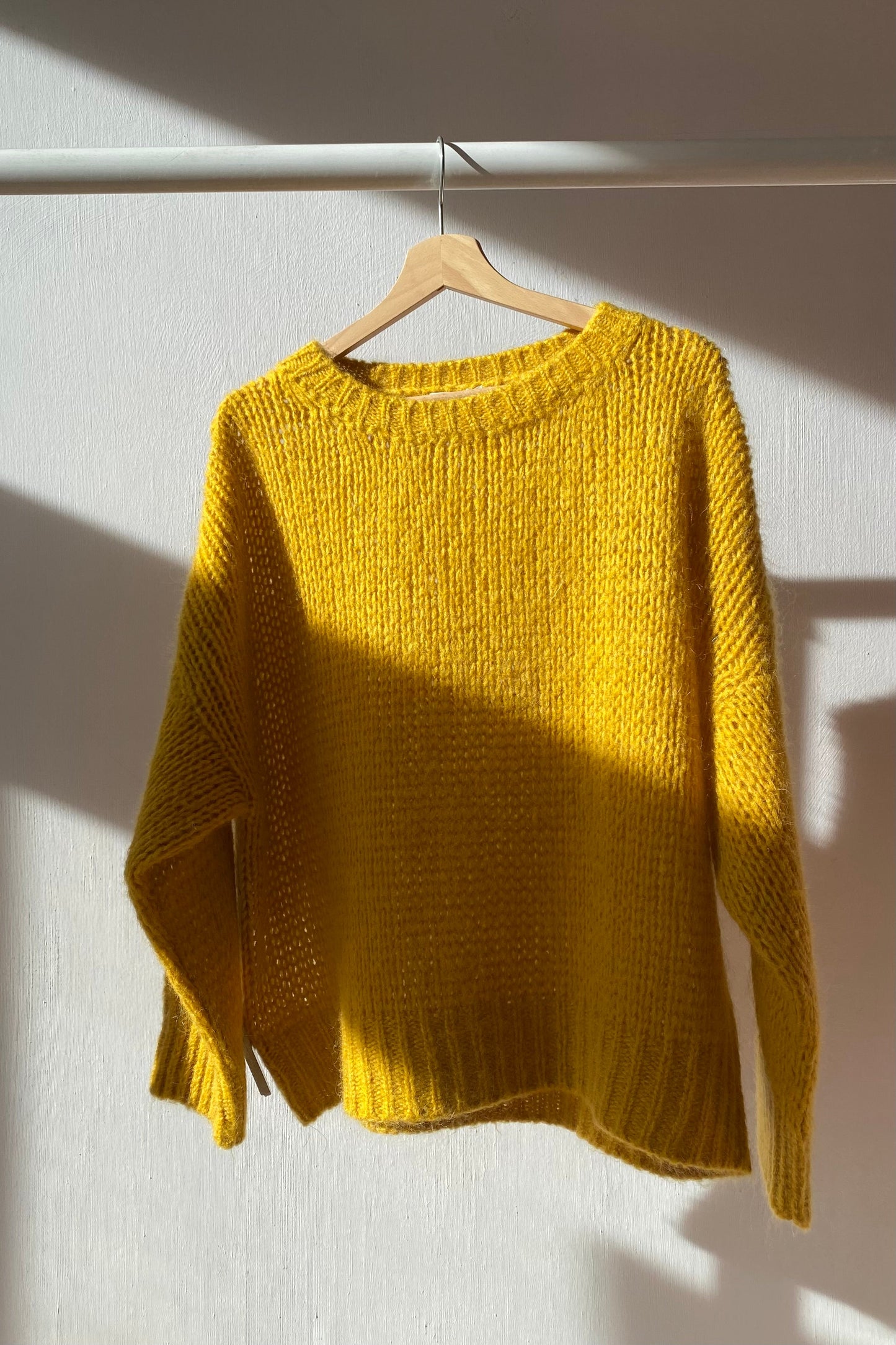 Mohair Jumper round neck Mustard