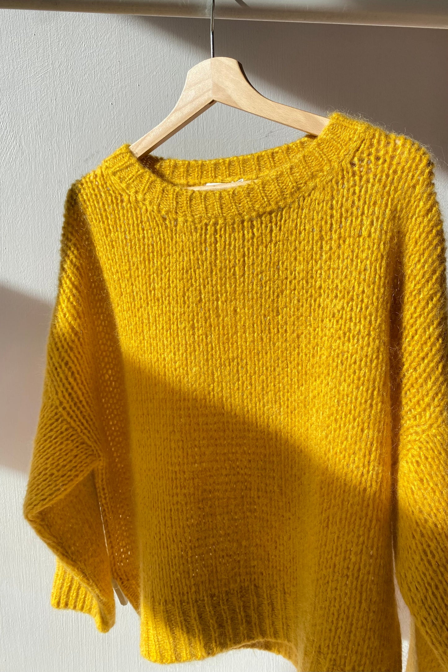 Mohair Jumper round neck Mustard