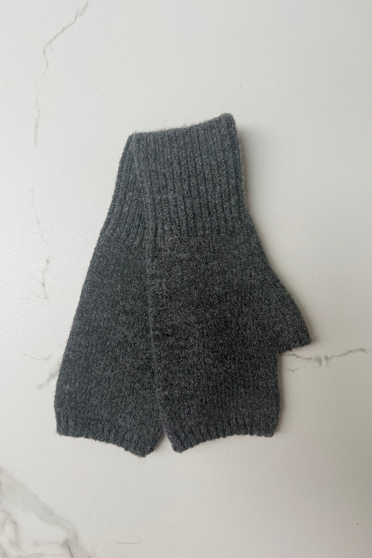 Ellie Cashmere Blend Mittens -Dark Grey