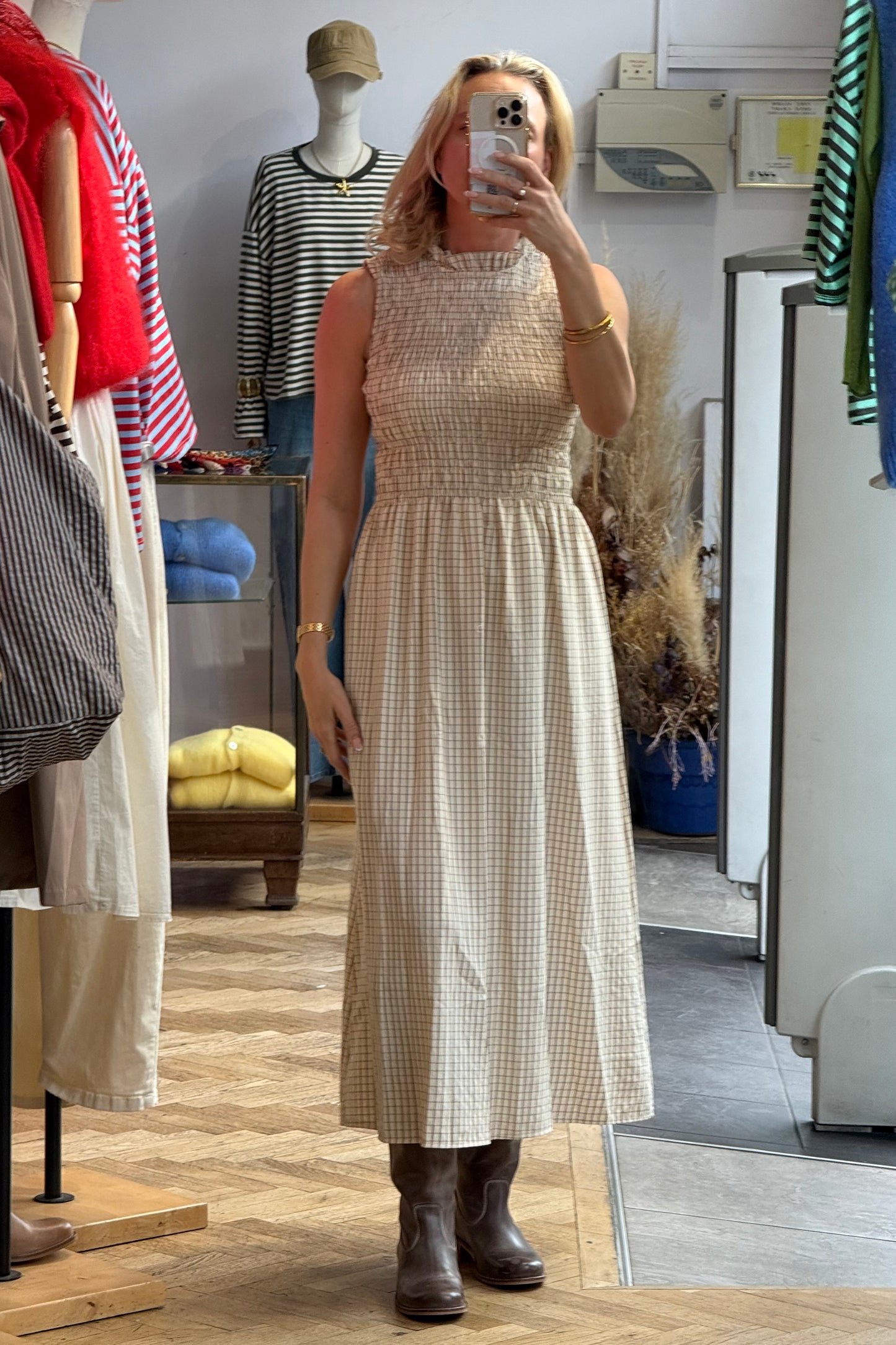 Leonora Smocked Dress -Cream - Øst London