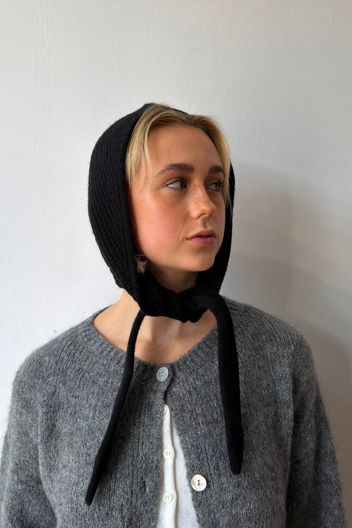 Sonja Bonnet -Black