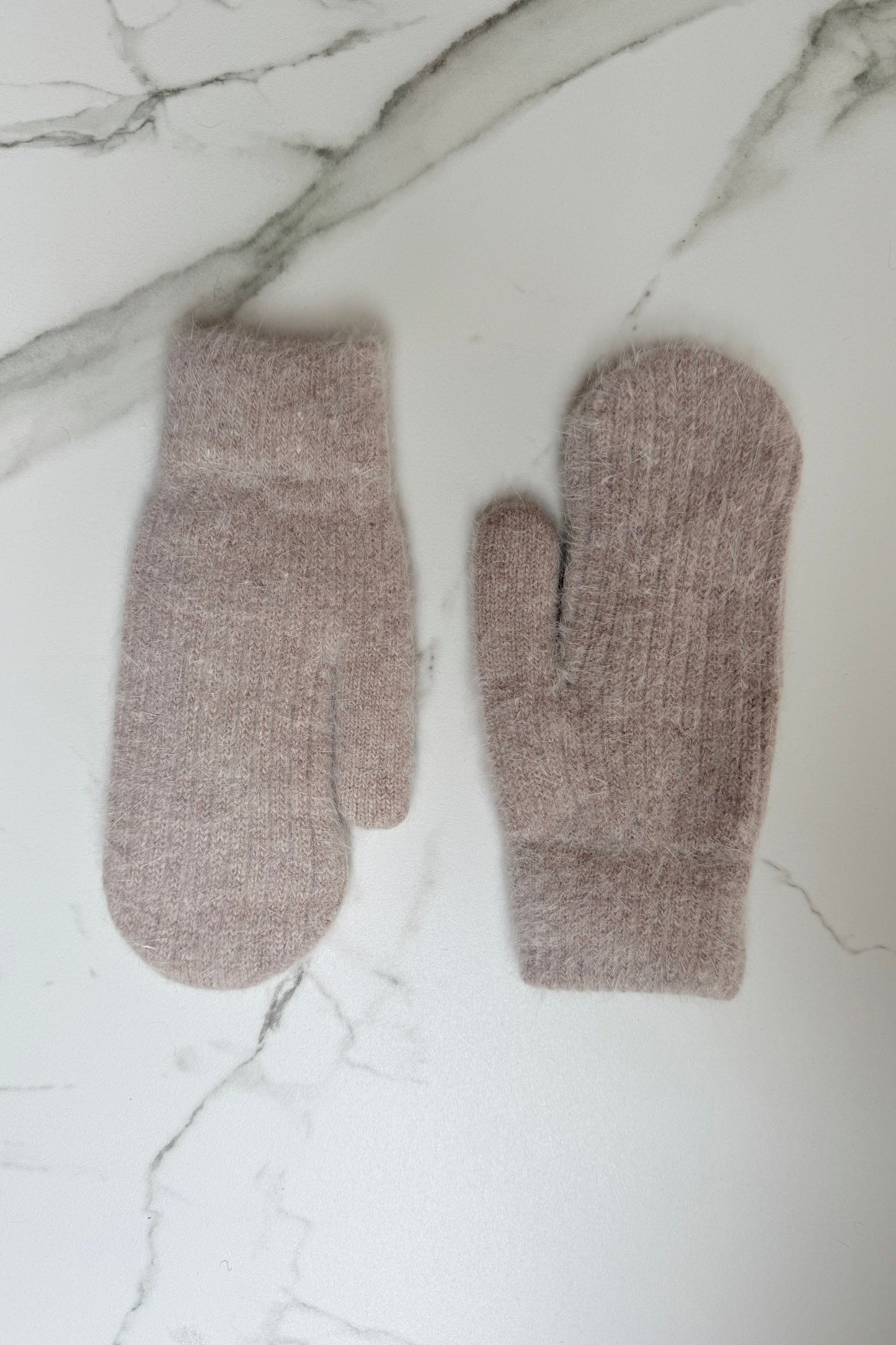 Fluffy Angora Mittens -Oat