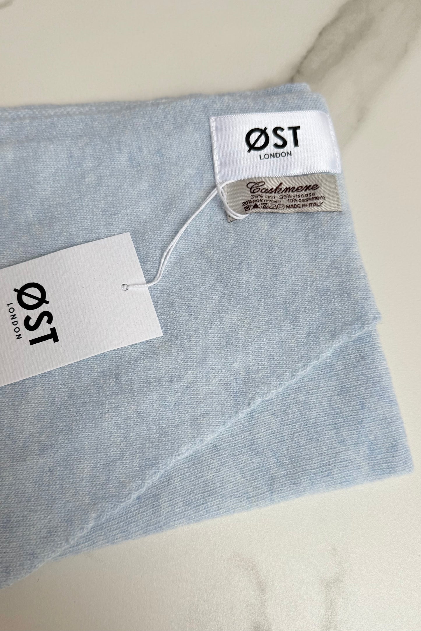 Dina Cashmere Triangle Scarf -Light Blue - Øst London