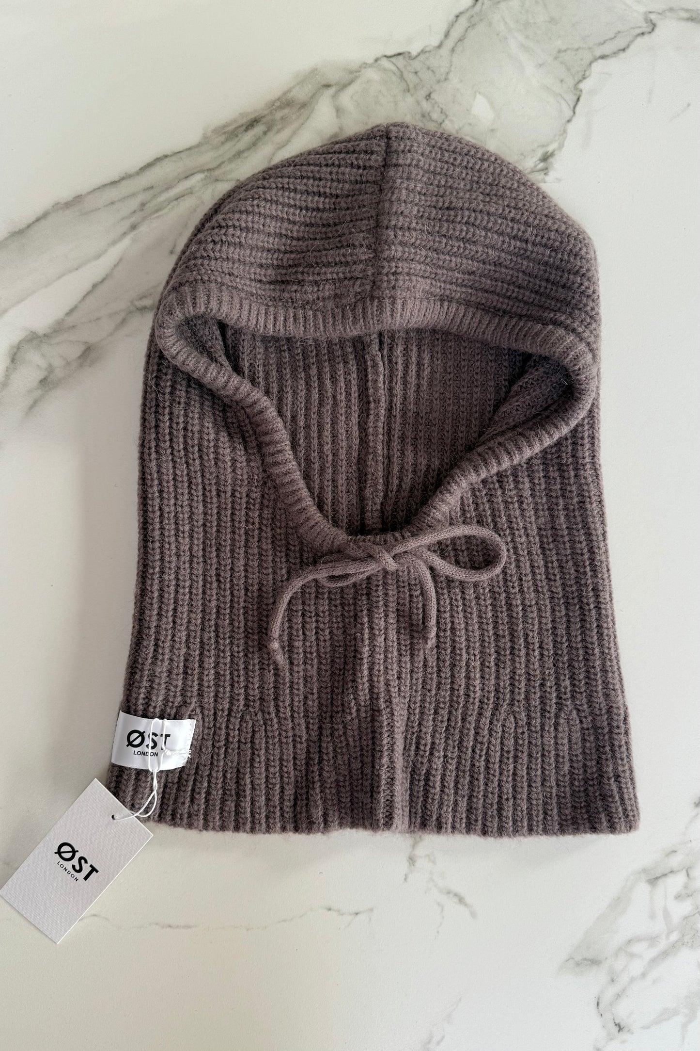 Marie Mohair Balaclava -Elephant - Øst London