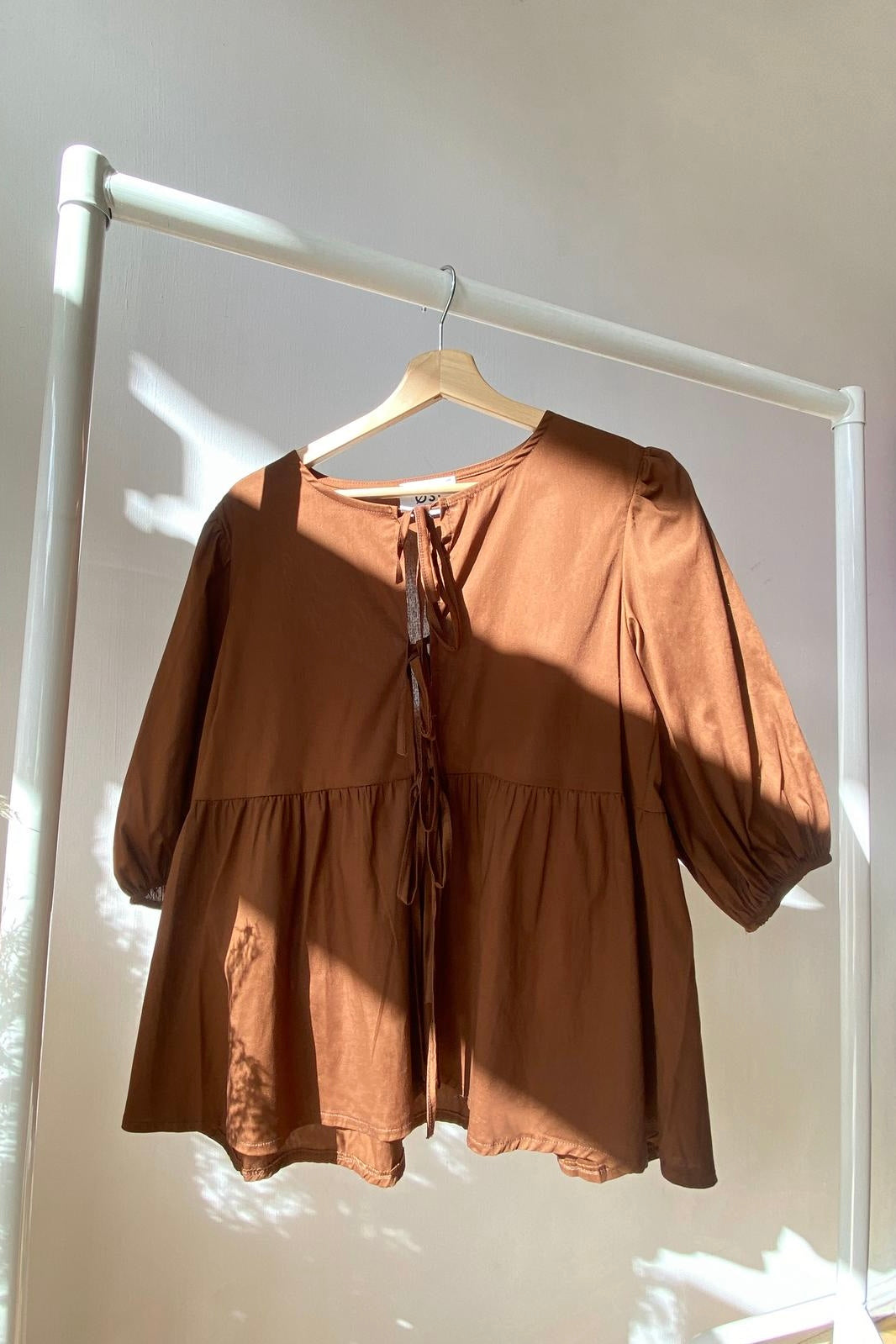 Charlotte Tie Blouse -Brown