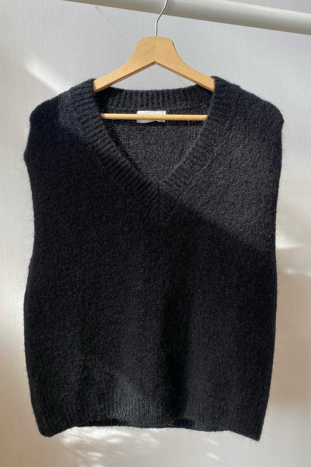 Tessa Mohair Vest -Black - Øst London