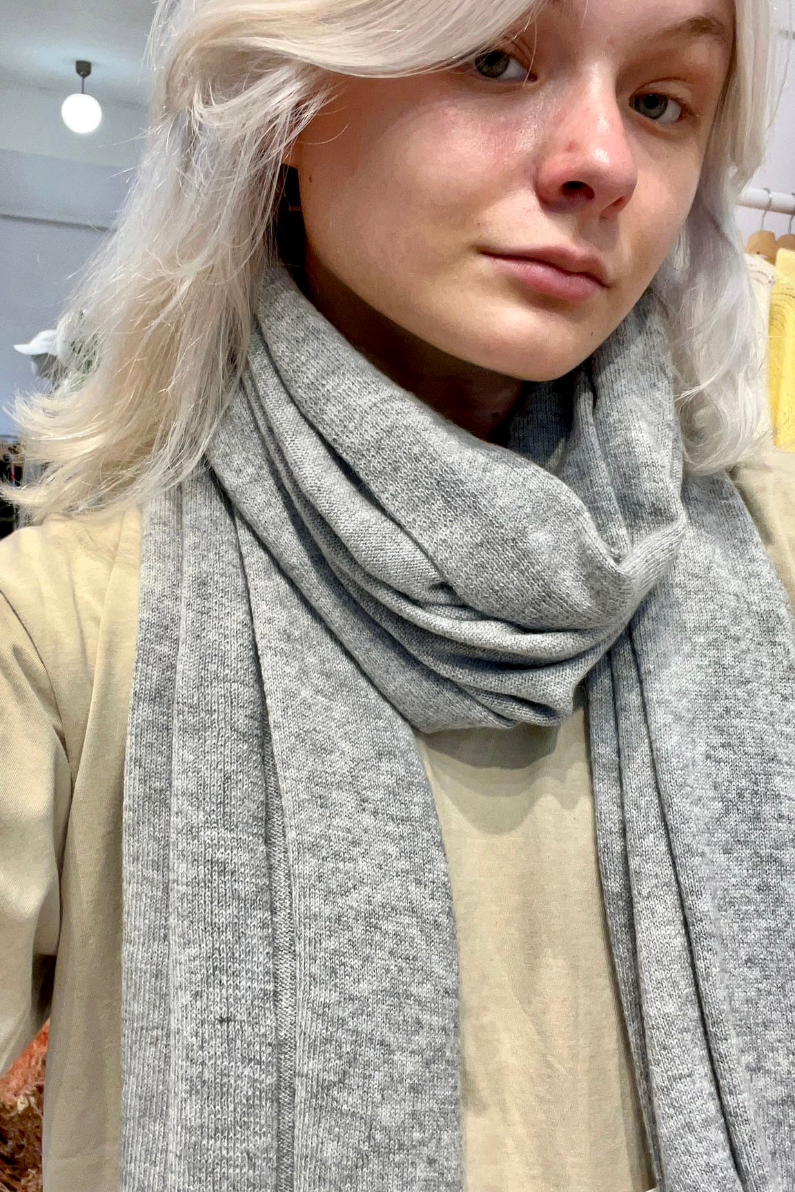 Signe Cashmere Scarf -Light Grey