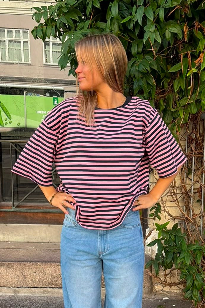 Else Striped T-Shirt -Navy/Pink