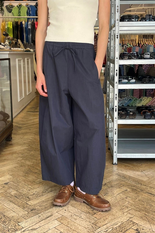 Ruth Barrel Trousers -Navy - Øst London