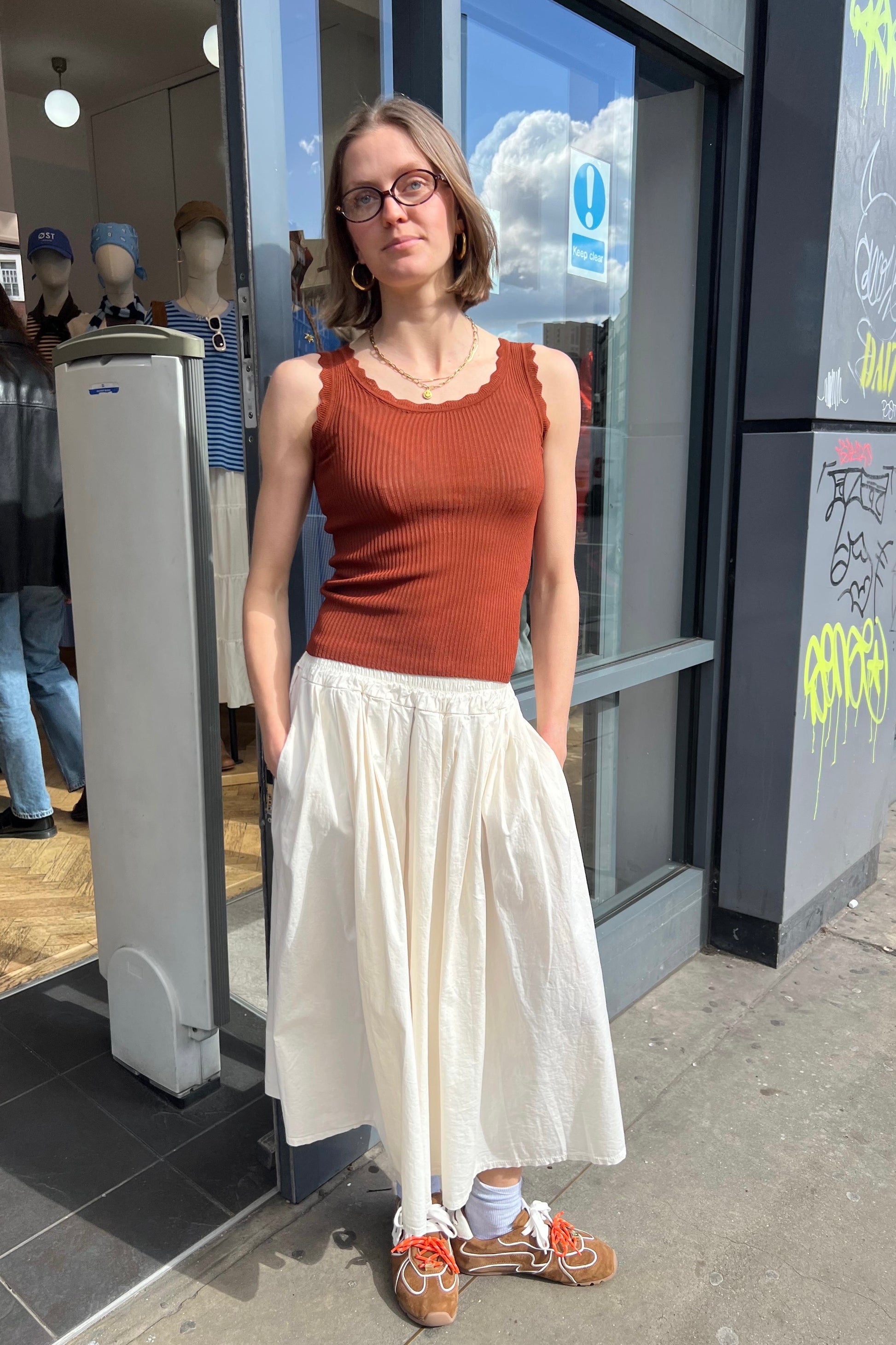 Malene Medi Skirt -Cream - Øst London