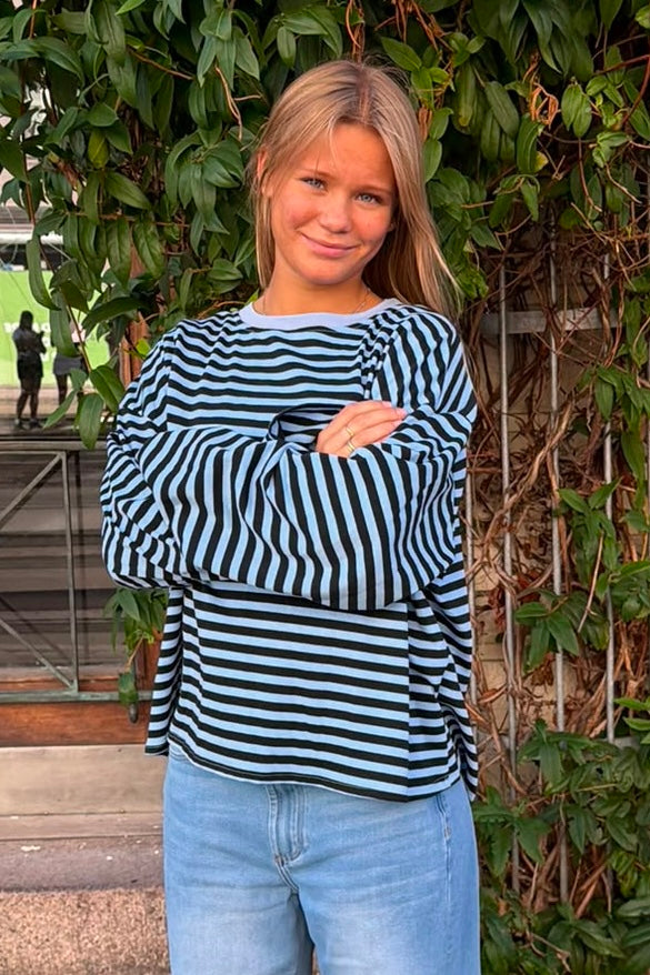 Anna Crewneck -Black/Blue - Øst London