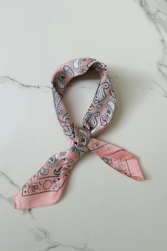 Vilja Scarf -Pink Paisley