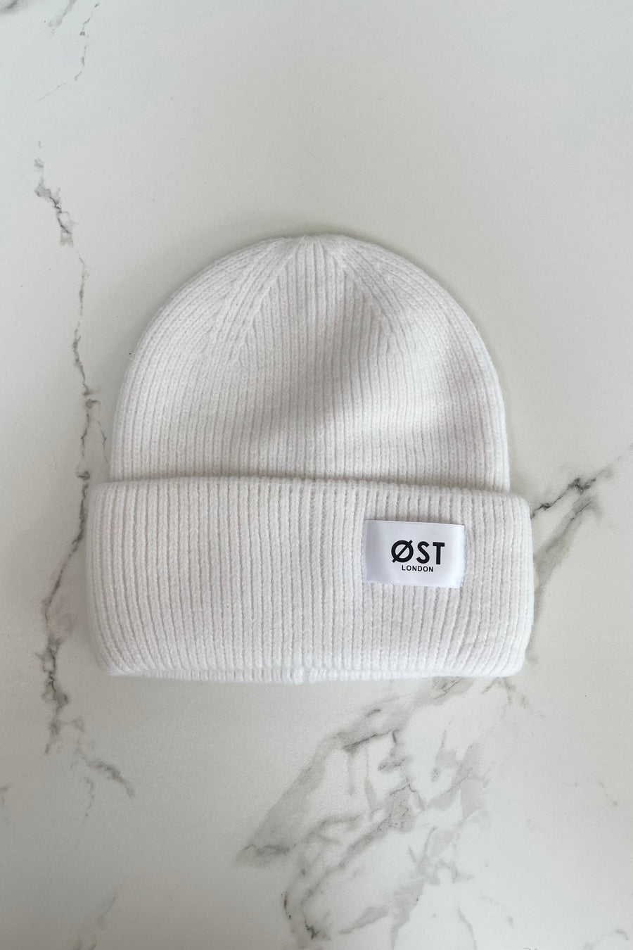 beanie angora white