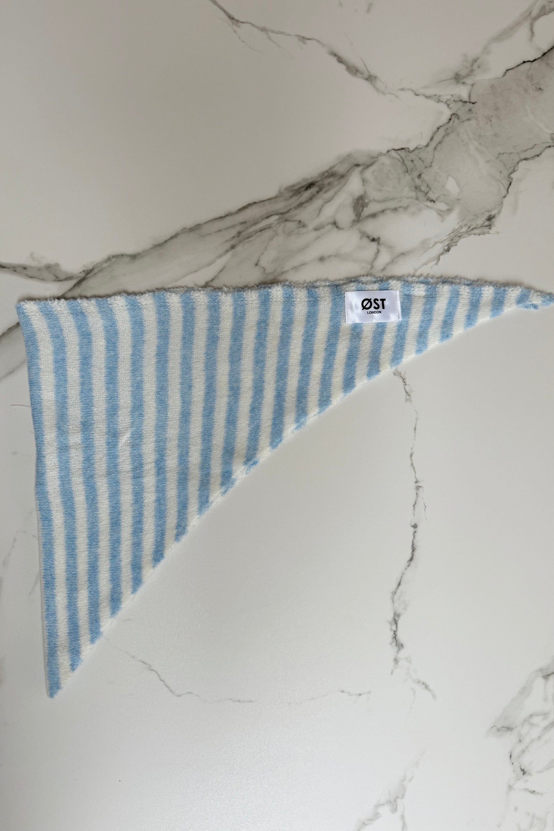 Mynte Triangle Scarf Striped -Blue - Øst London