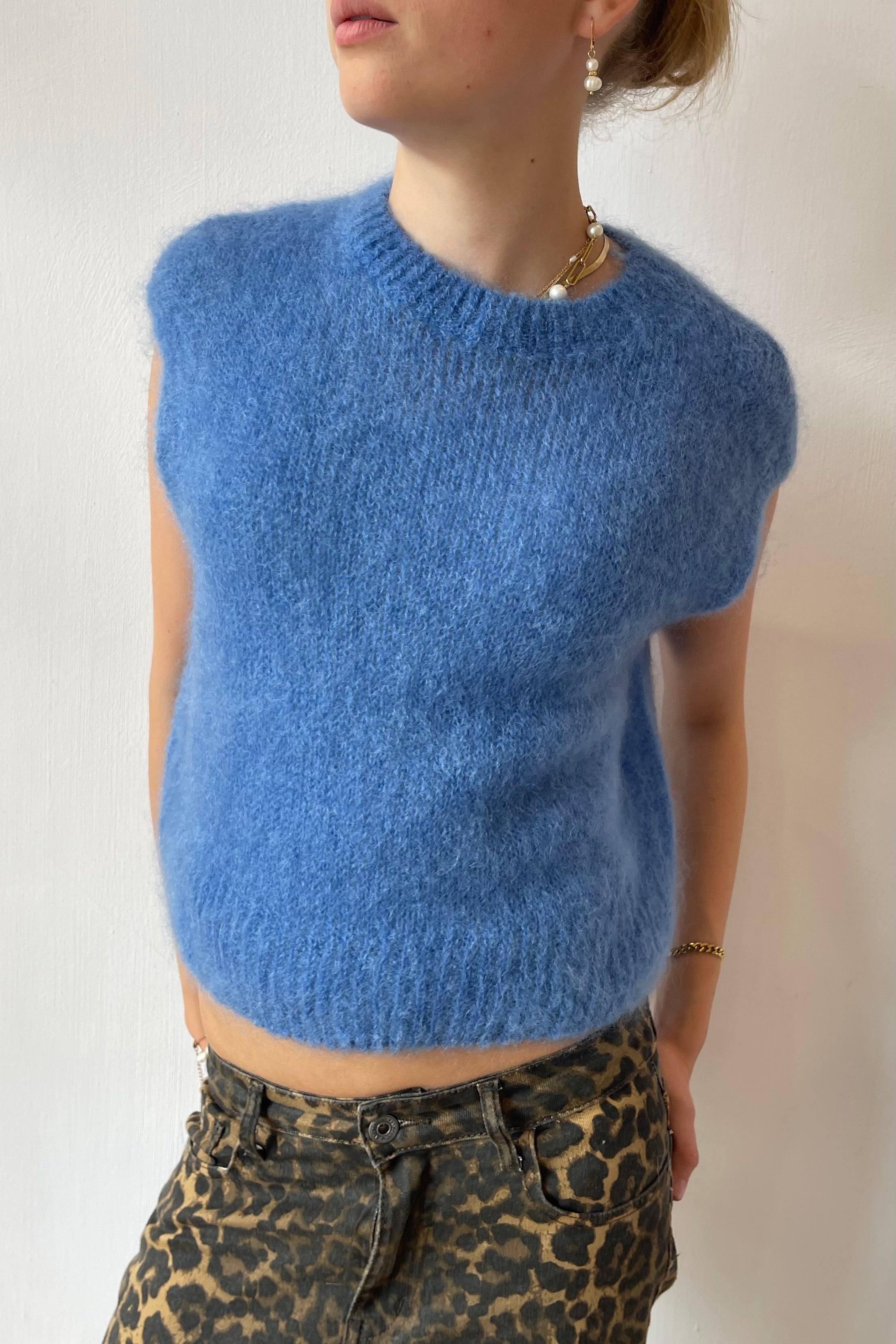 Monika Cropped Mohair Vest -Cornflower Blue – Øst London
