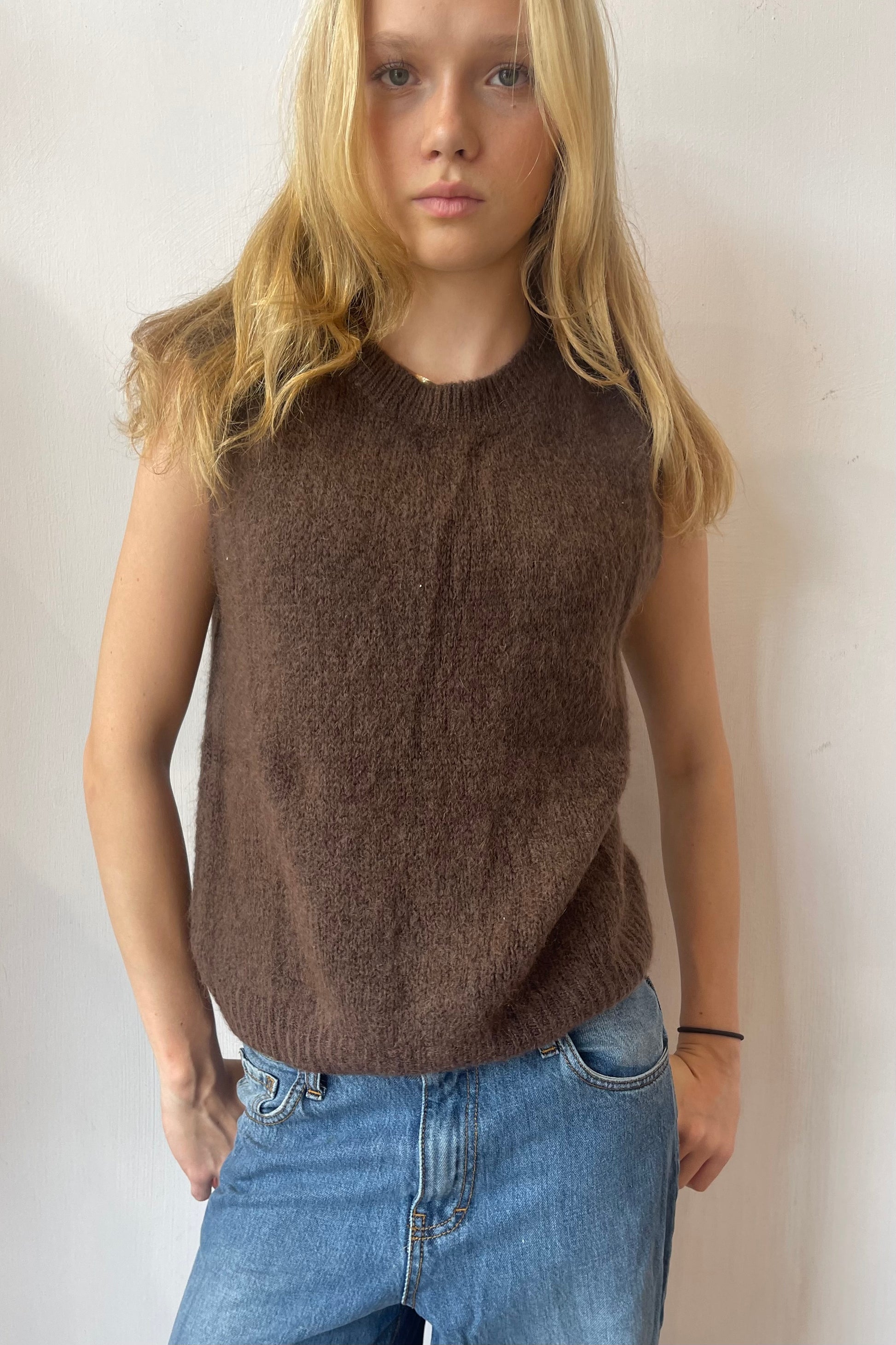 Mohair waistcoat round neck Brown