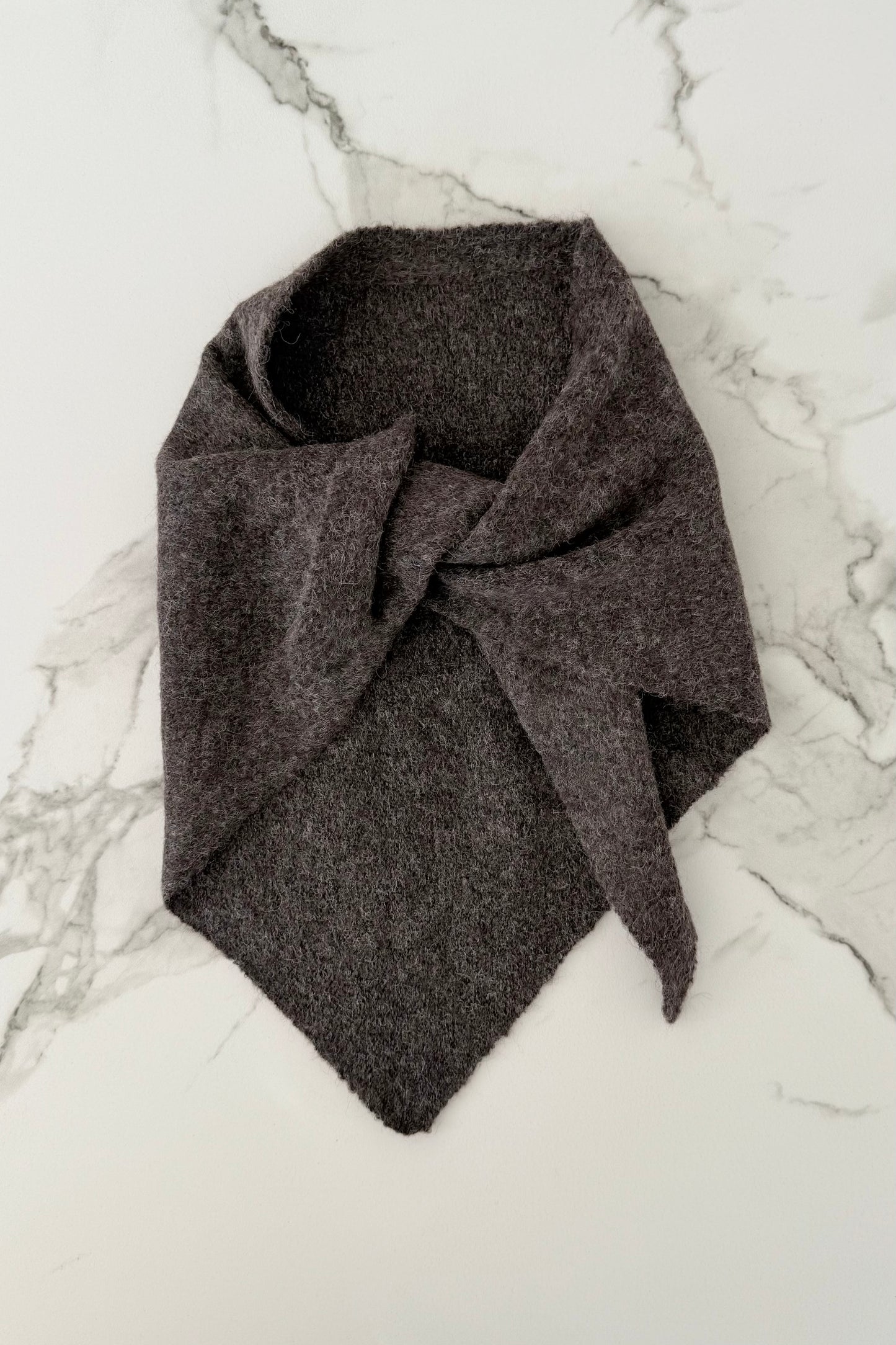 Mynte Triangel Scarf -Brown