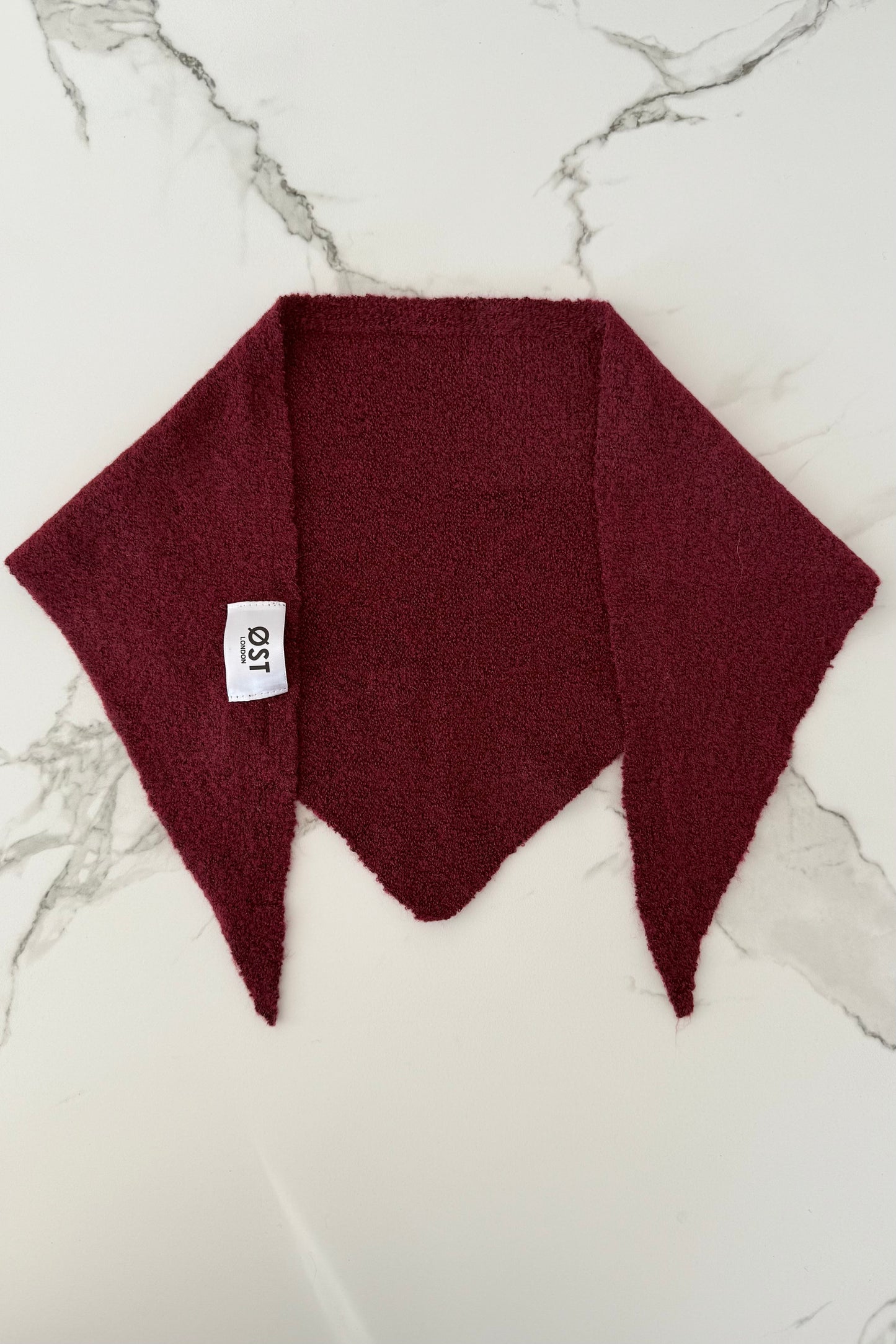 Mynte Triangel Scarf-Burgundy - Øst London