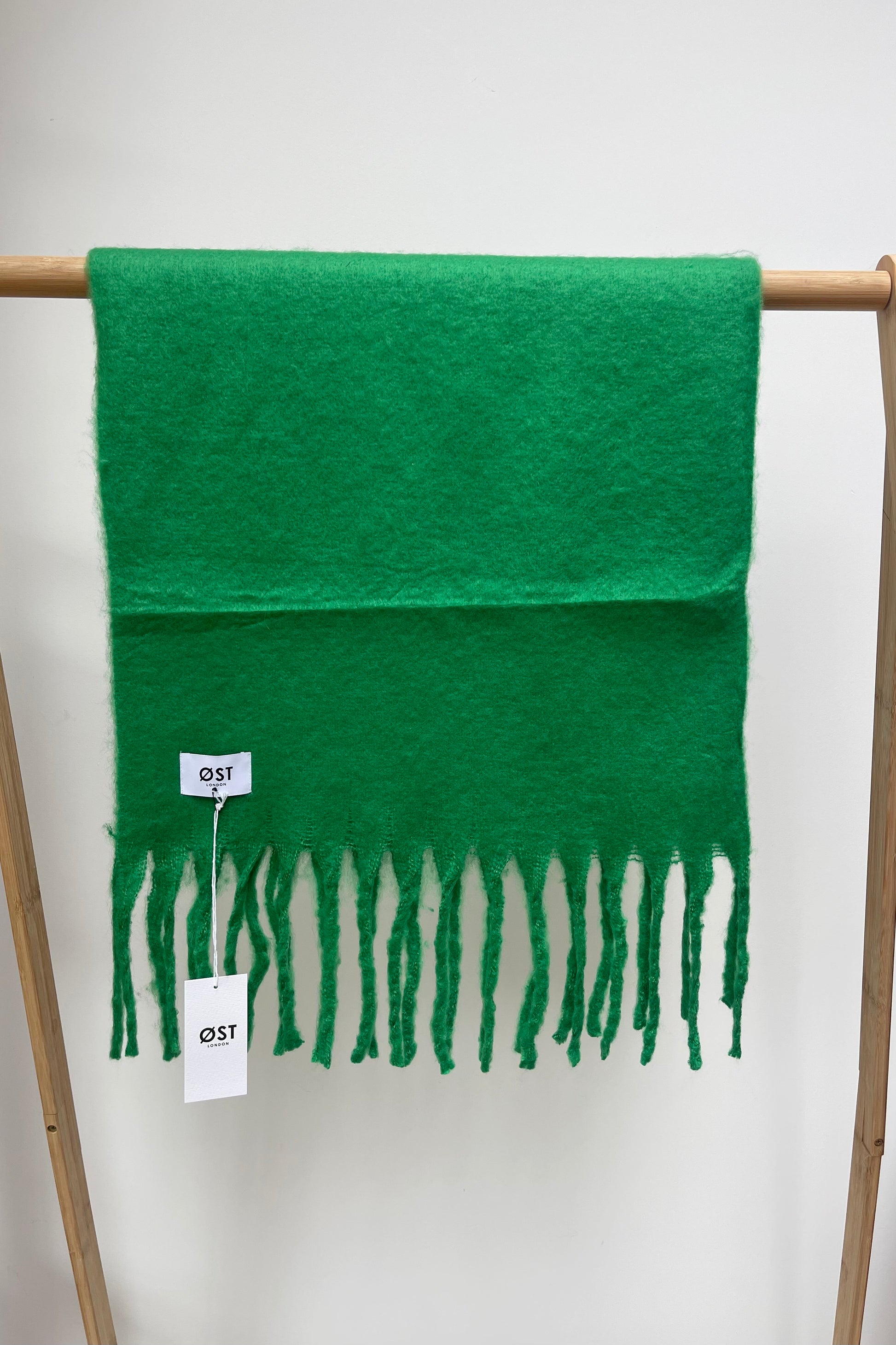 Oversized soft winter scarf Green