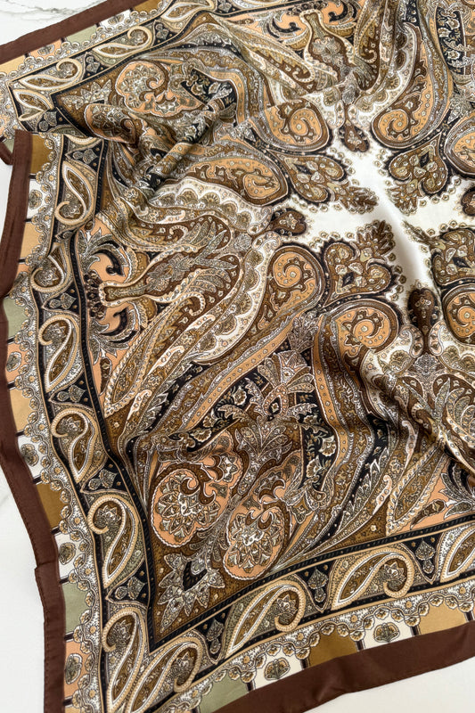 Vilja Scarf -Brown Paisley