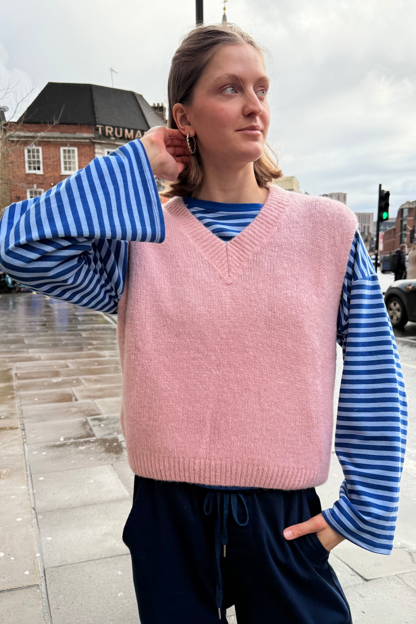 Tessa Mohir Vest -Dusty Light Pink - Øst London