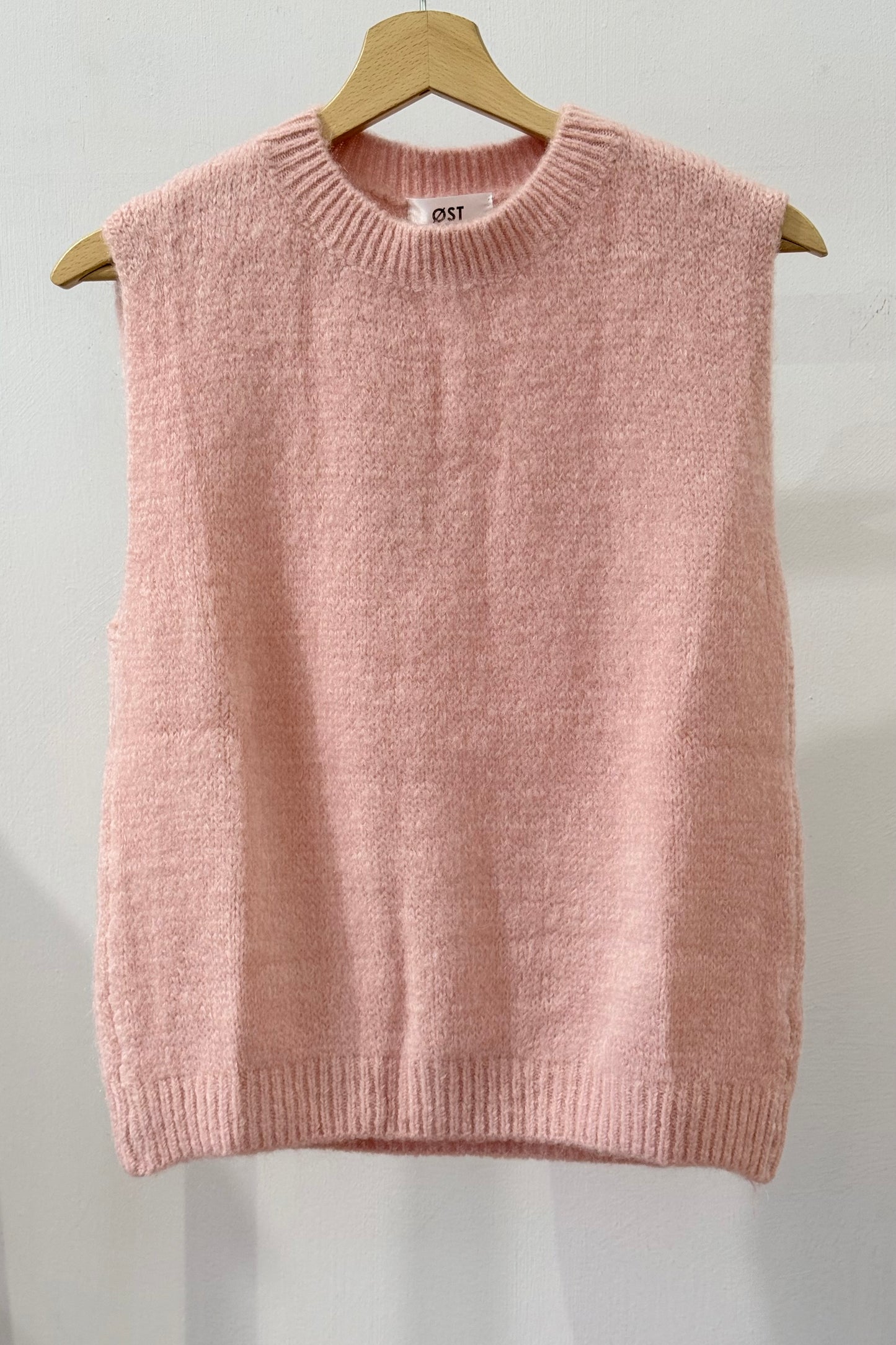 Kathrine Mohair Vest -Dusty Light Pink - Øst London