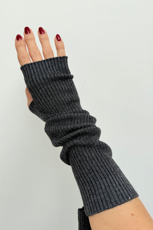 Thyra Long Chasmere Mittens -Charcoal