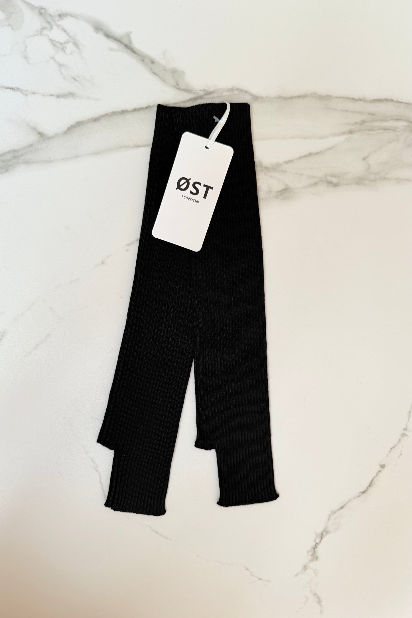 Thyra  Long Chasmere Mittens -Black
