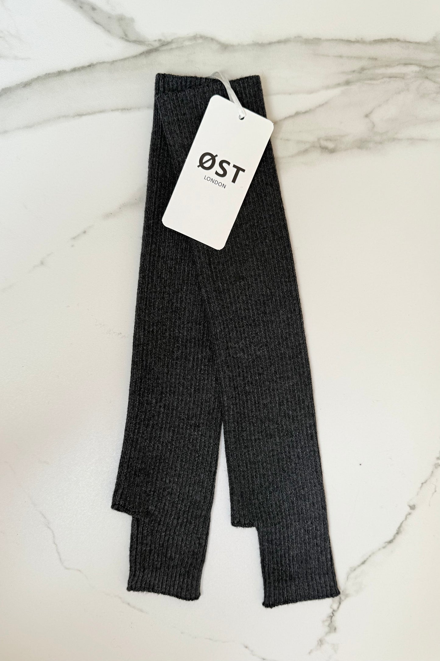 Thyra Long Chasmere Mittens -Charcoal